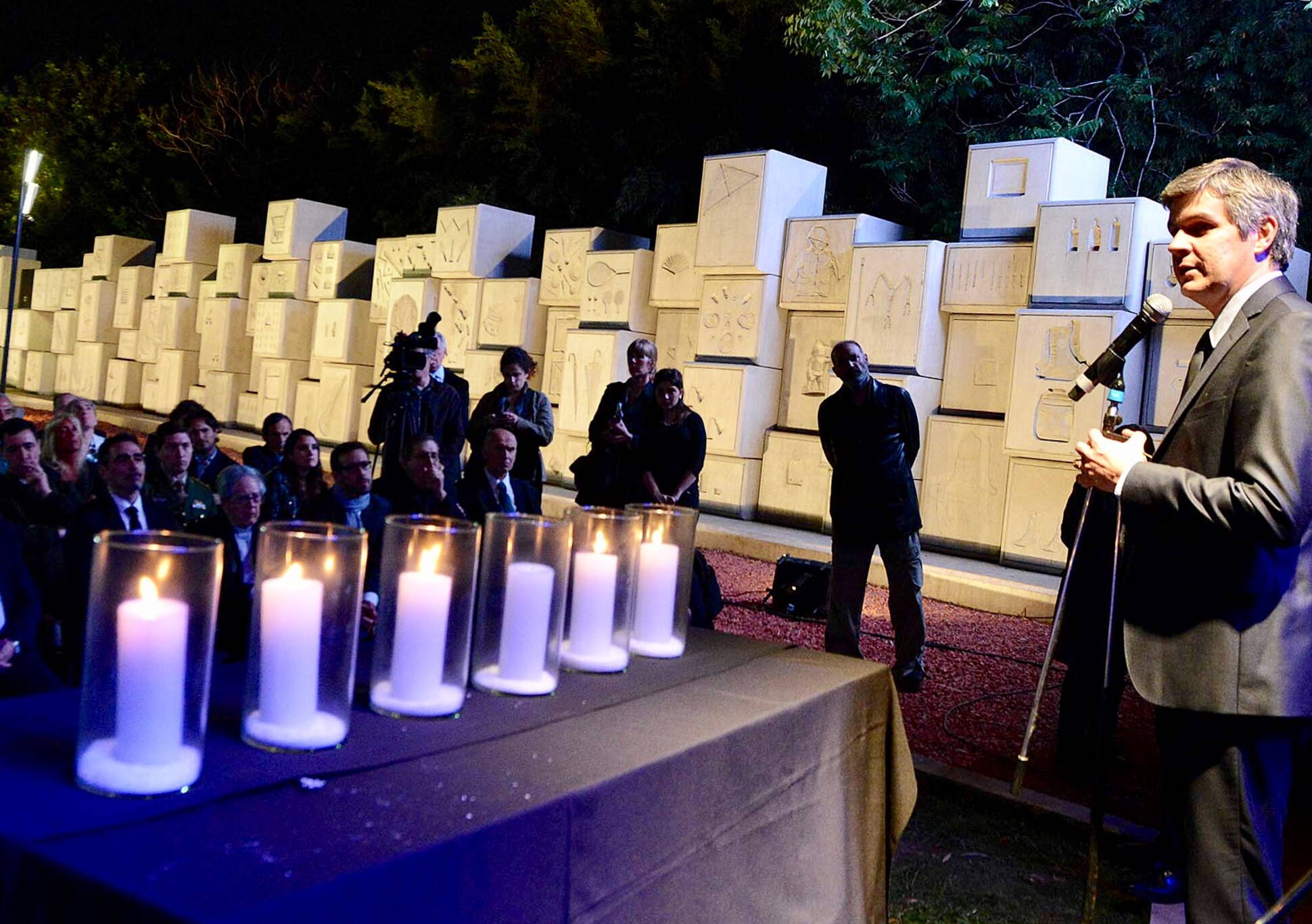 Peña participó de la conmemoración de la “Noche de los Cristales Rotos”