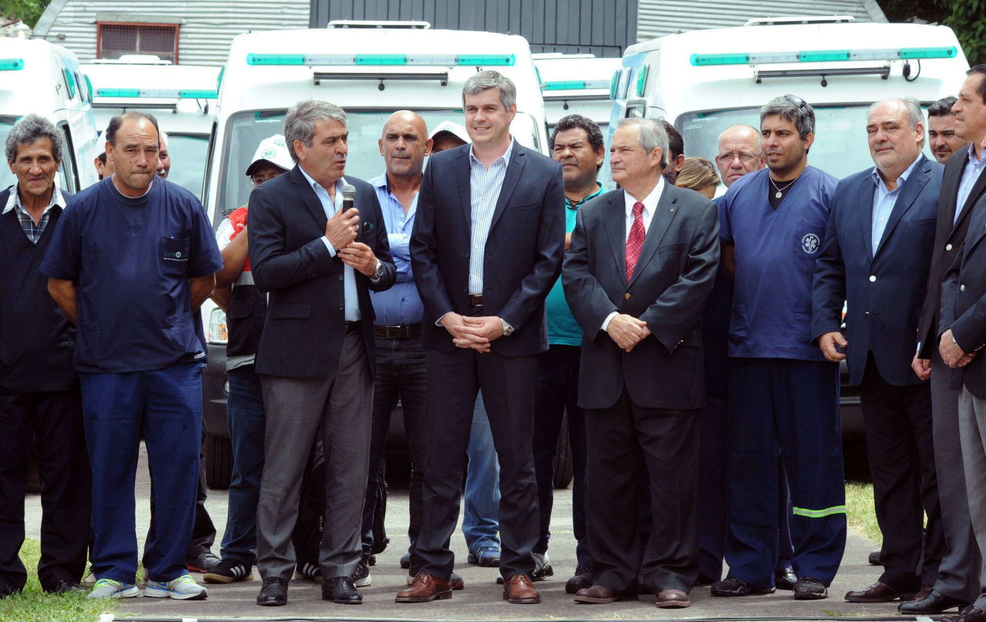 El Gobierno entregó 30 ambulancias a cinco provincias del norte 