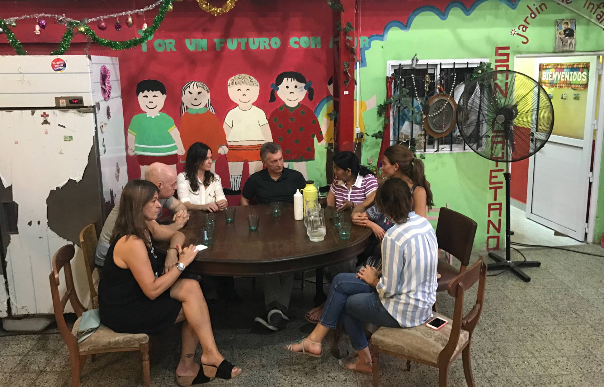 El presidente Mauricio Macri saludó a Margarita Barrientos por las fiestas de Fin de Año