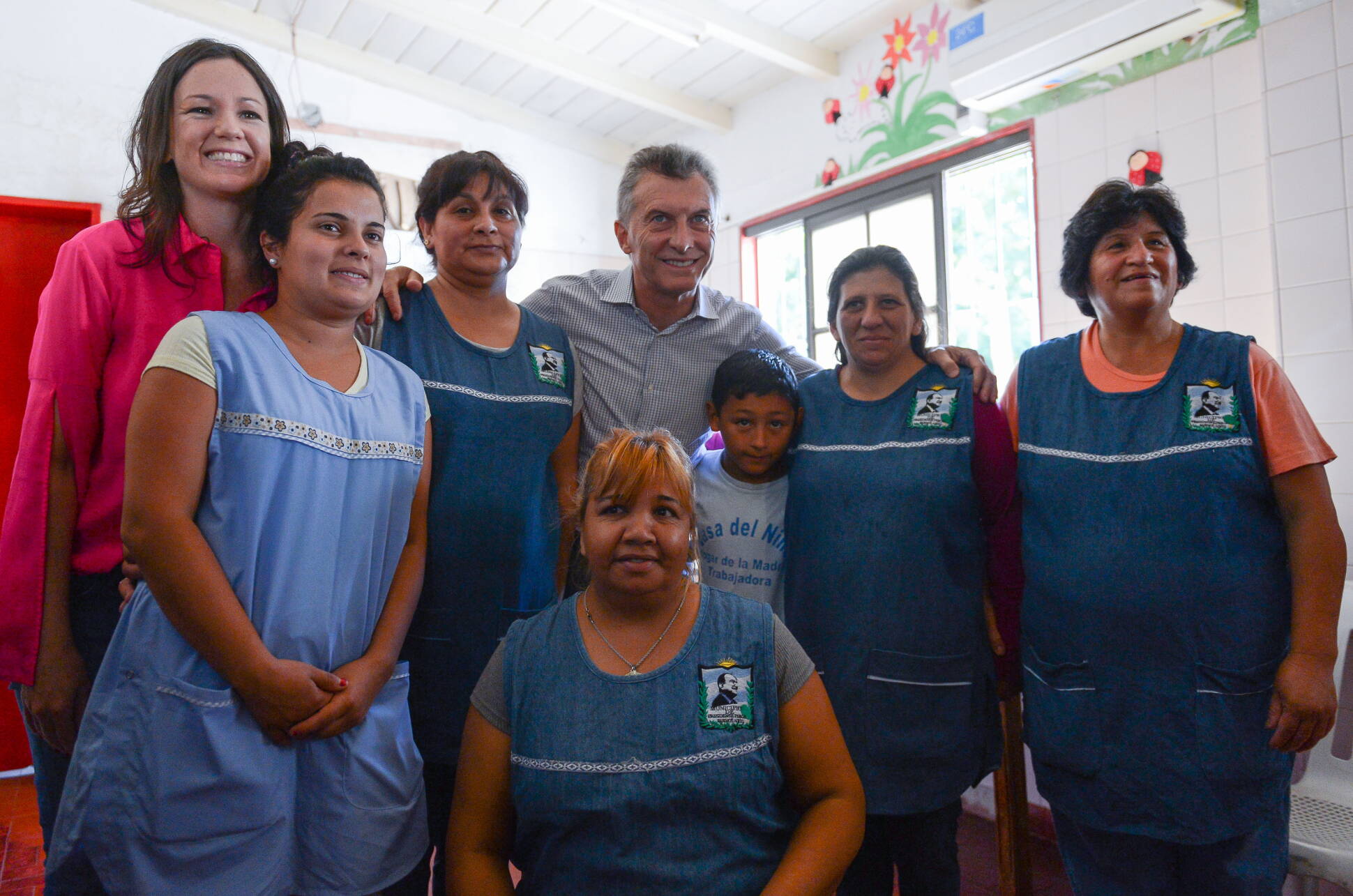 El presidente Macri visitó un hogar de niños en la localidad bonaerense de Guernica