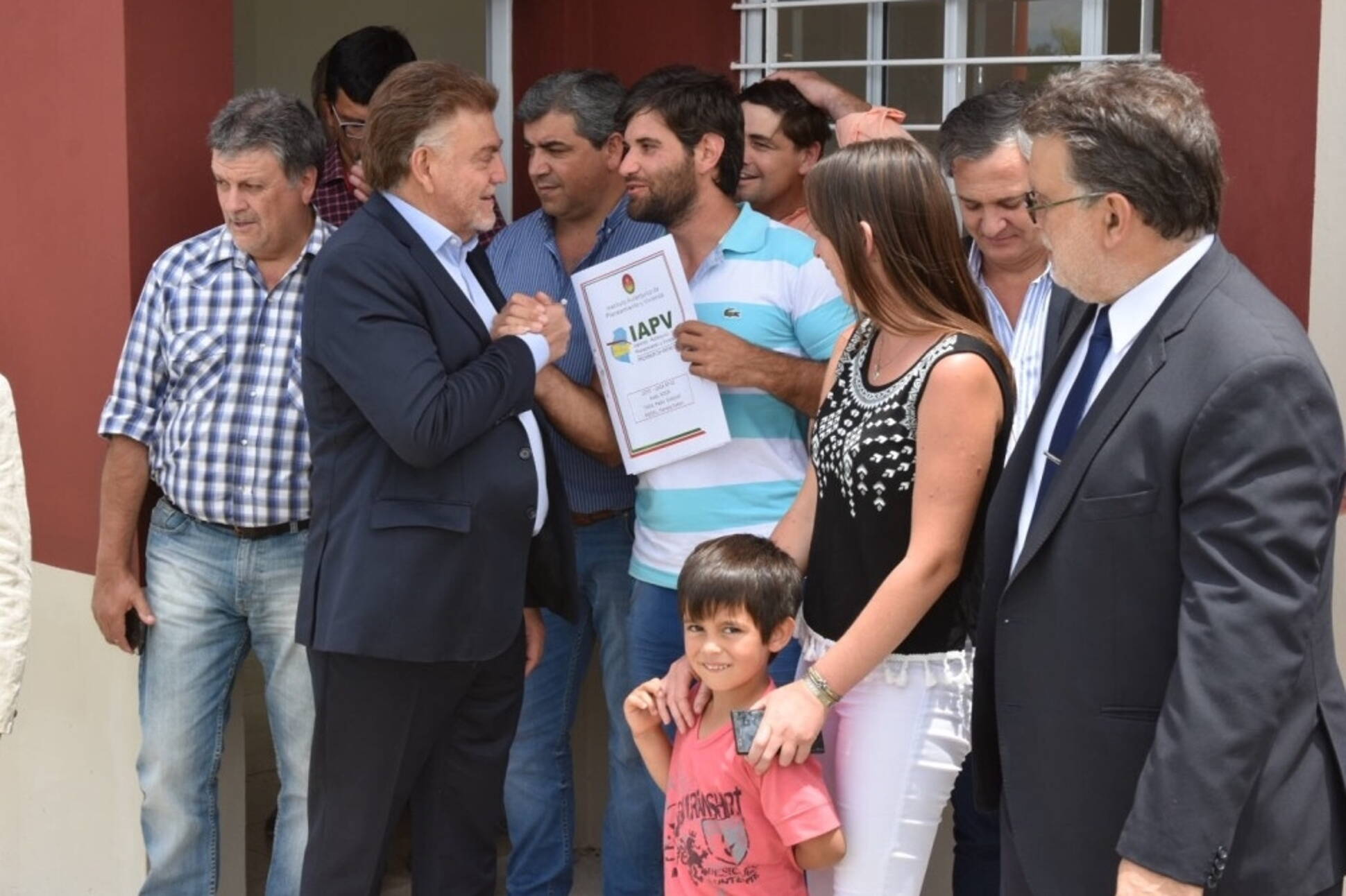 El Gobierno entregó nuevas viviendas en dos localidades de Entre Ríos