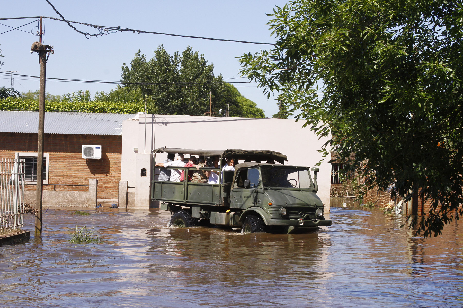 El Gobierno continúa con la asistencia a los damnificados por los temporales