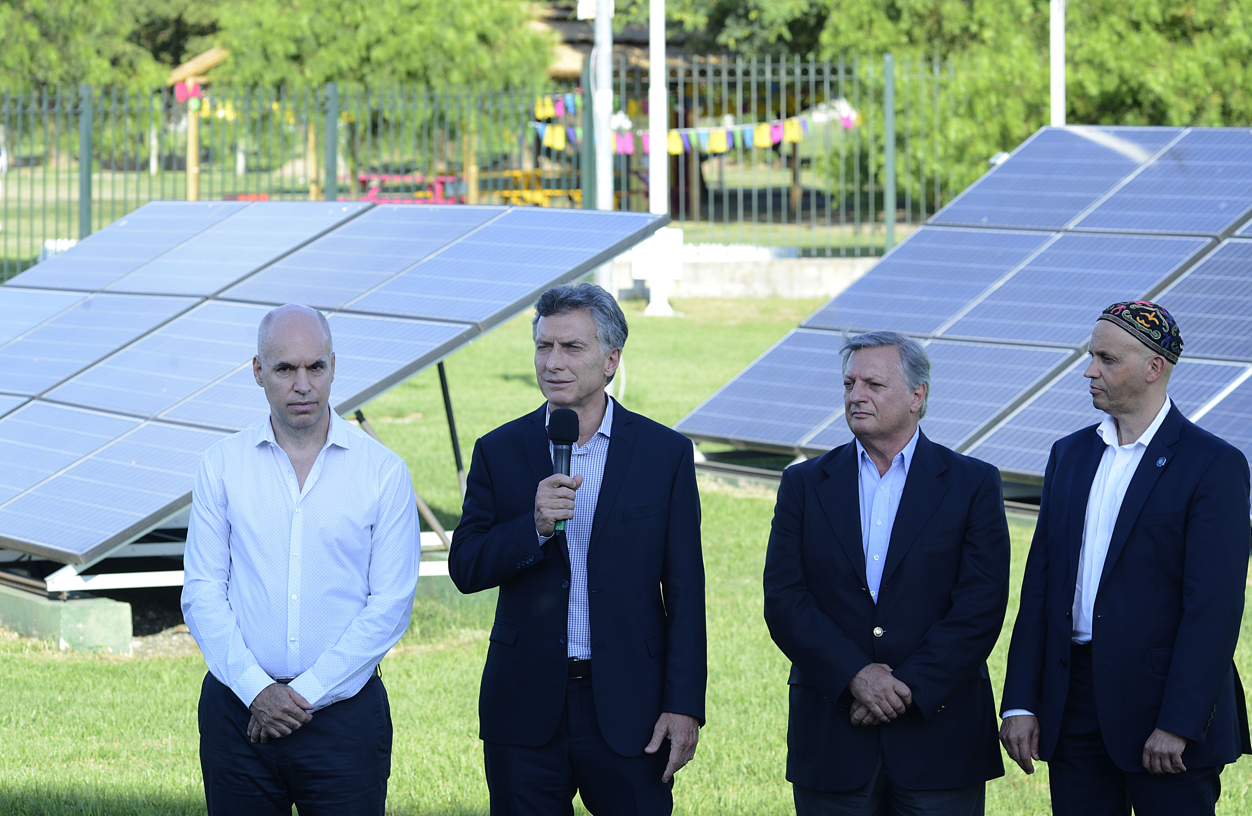 El presidente Macri anunció la firma de nuevos contratos para la generación de energías renovables