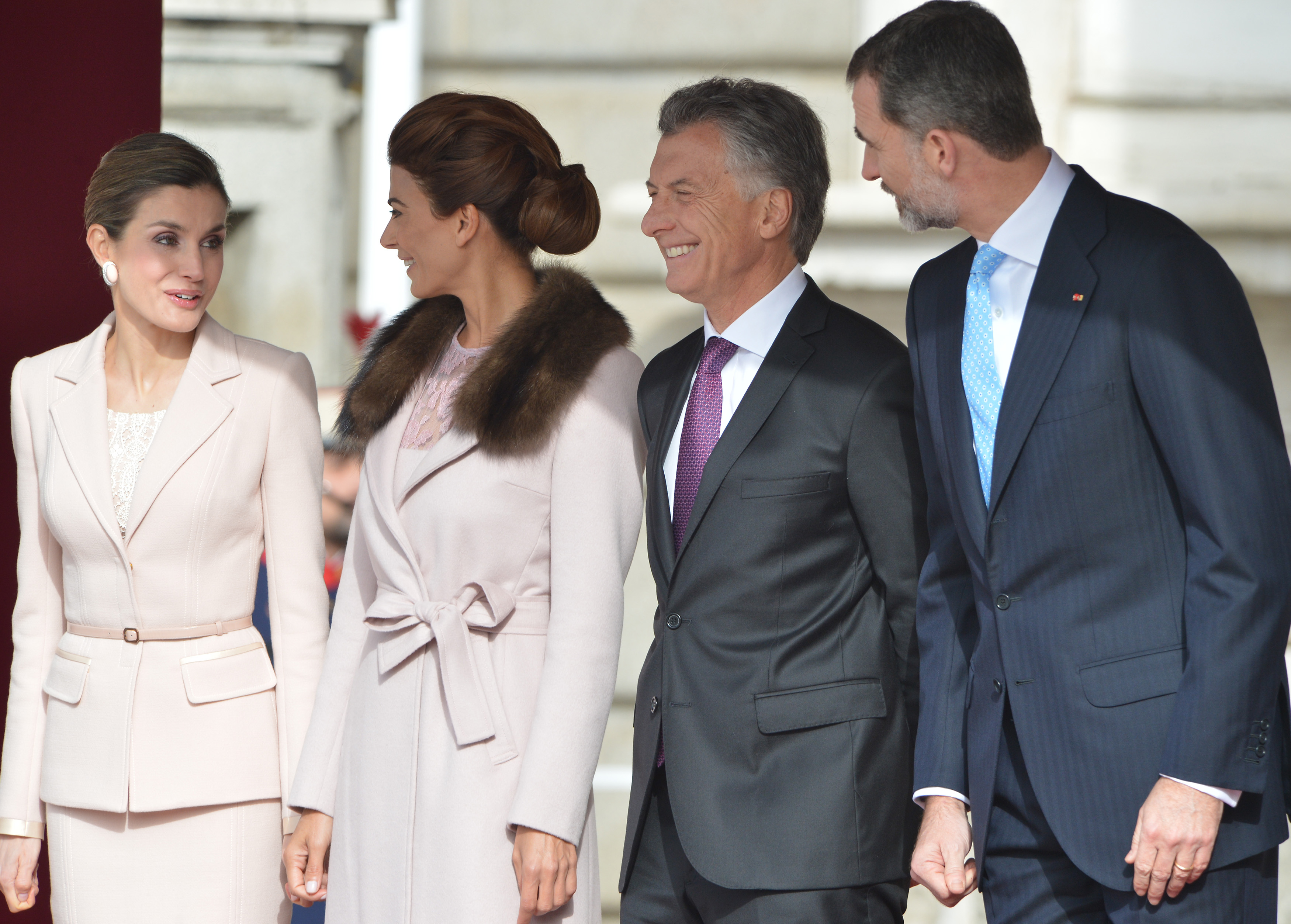 Los reyes de España dieron la bienvenida oficial al presidente Macri 