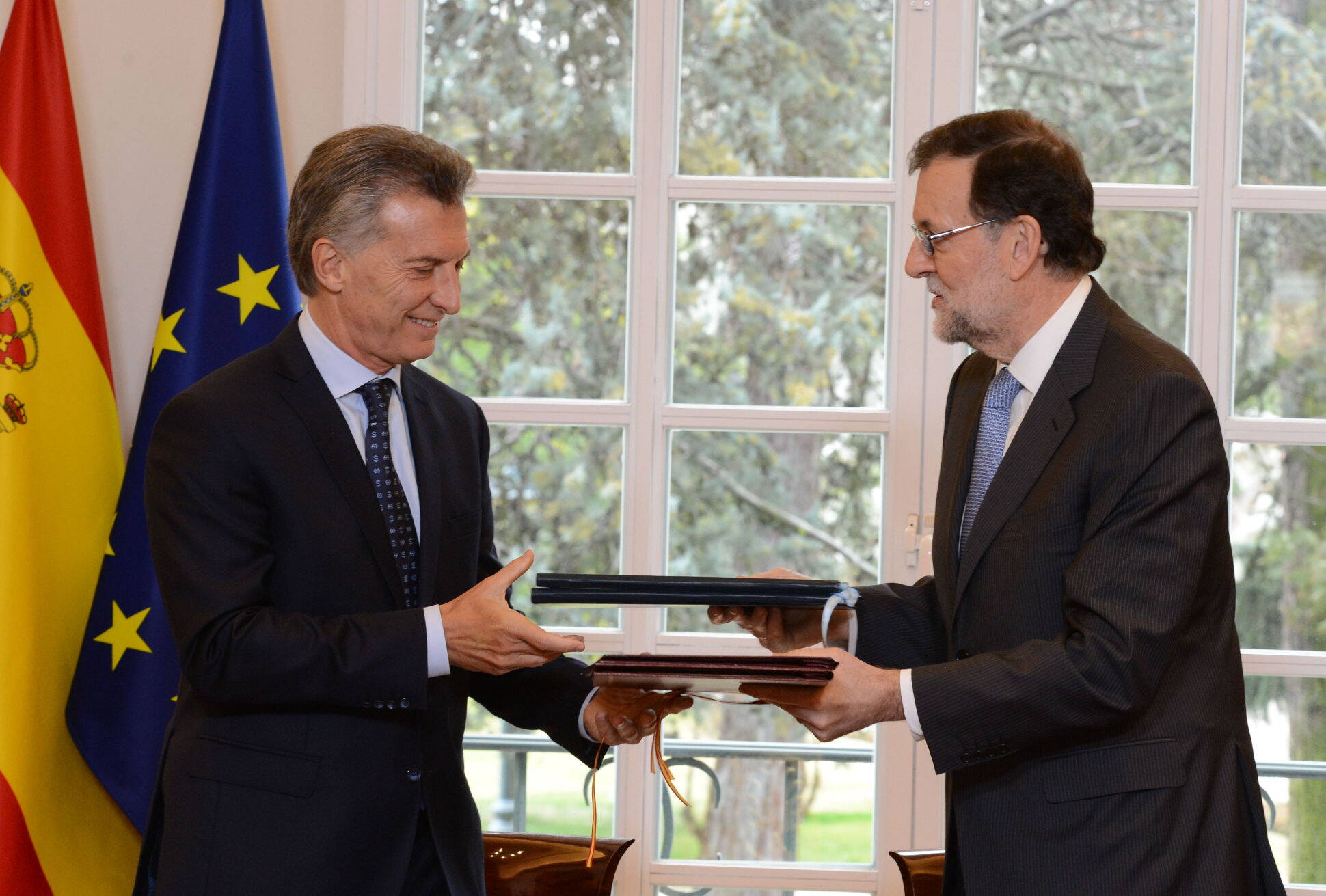 El presidente Macri junto a su par español, Mariano Rajoy