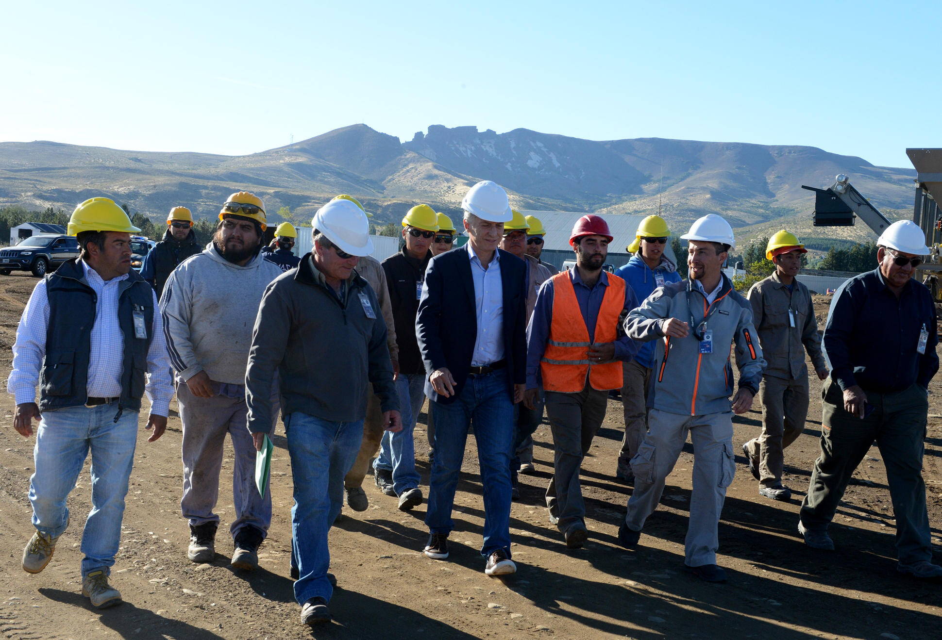 Macri recorrió las obras en el aeropuerto de San Martín de los Andes