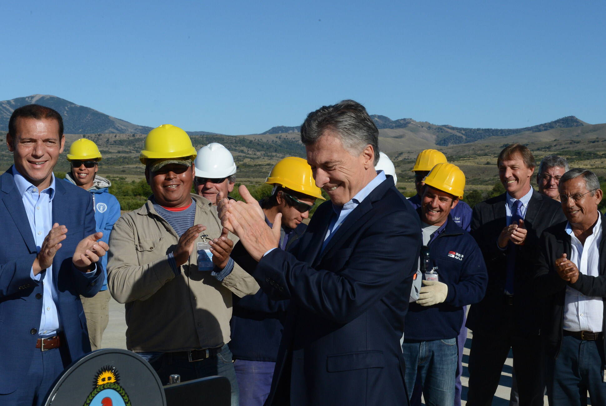 Macri recorrió las obras en el aeropuerto de San Martín de los Andes