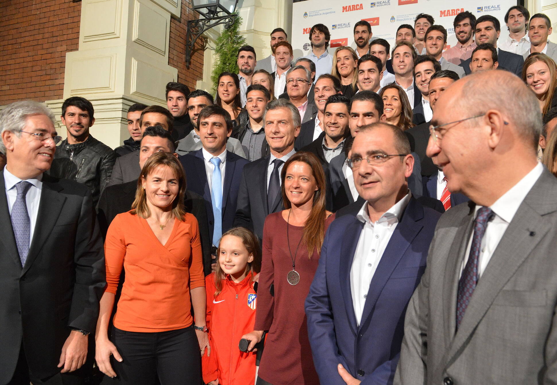 El presidente Macri saludó a deportistas y entrenadores argentinos que trabajan en España