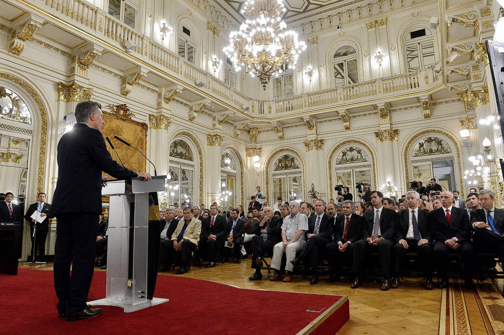 Macri: “Este es el camino para tener energía y poder crecer”