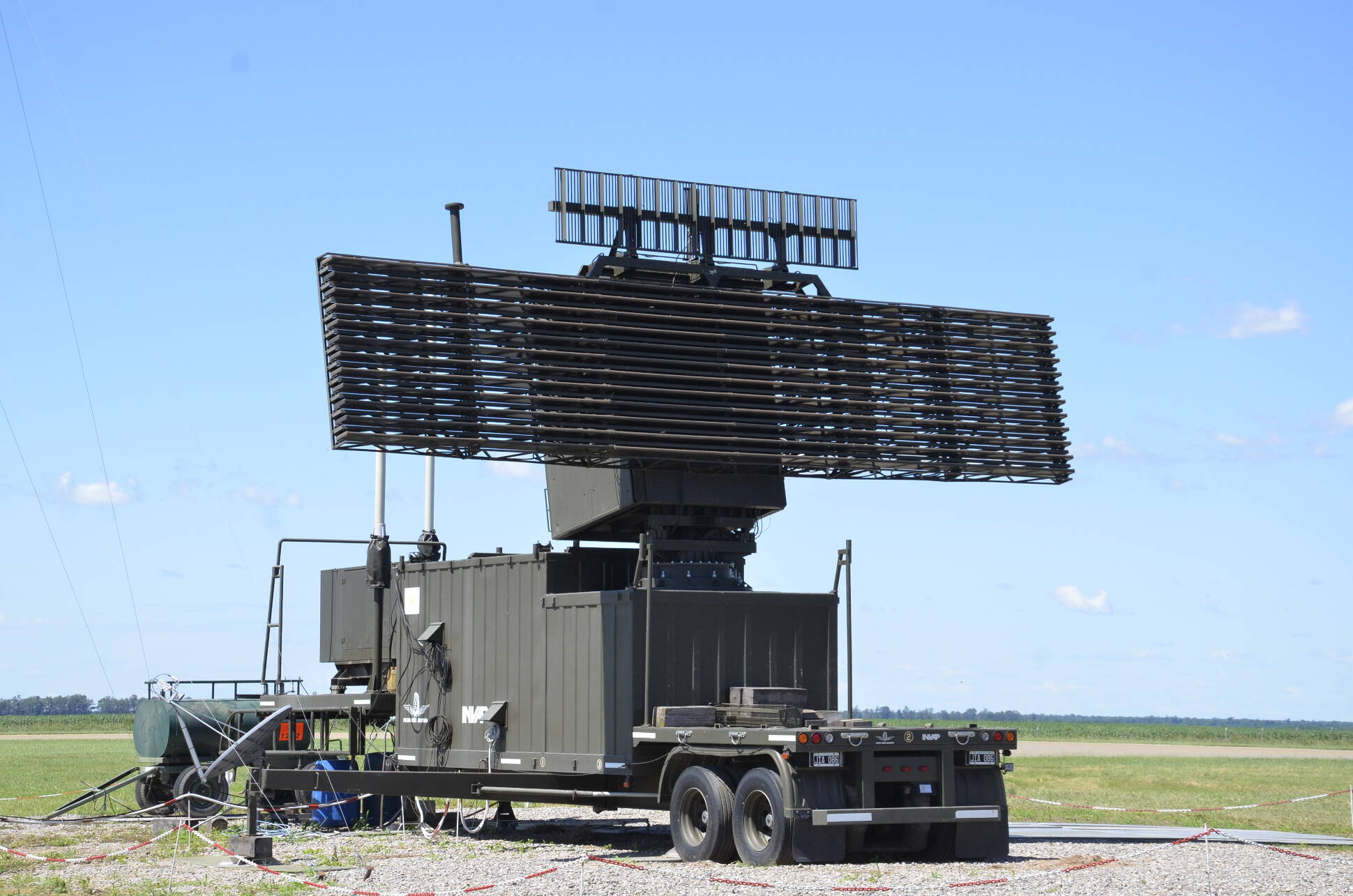Lucha contra el narcotráfico: habrá más radares en el norte del país