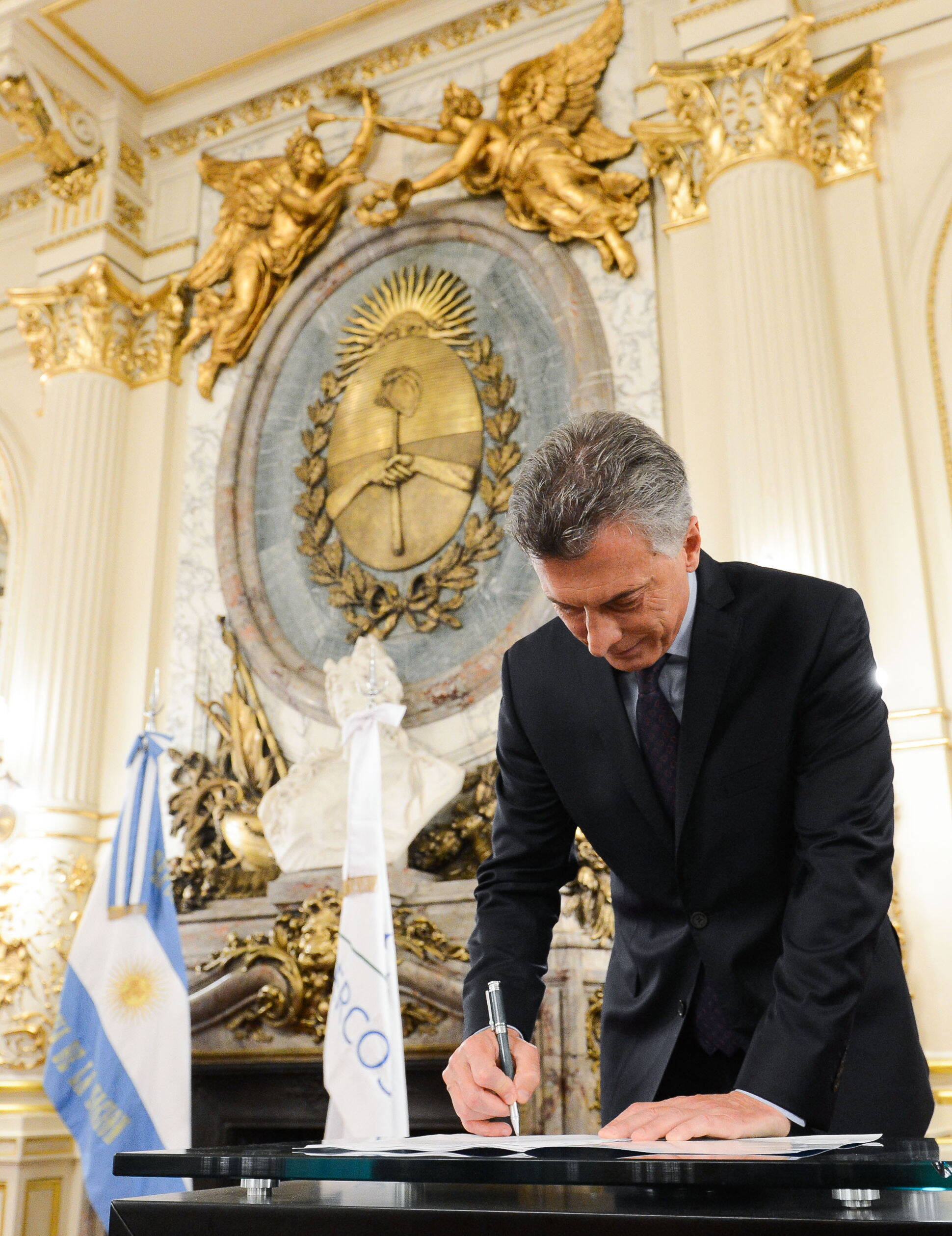 Mauricio Macri presentó el plan Un millón de vehículos