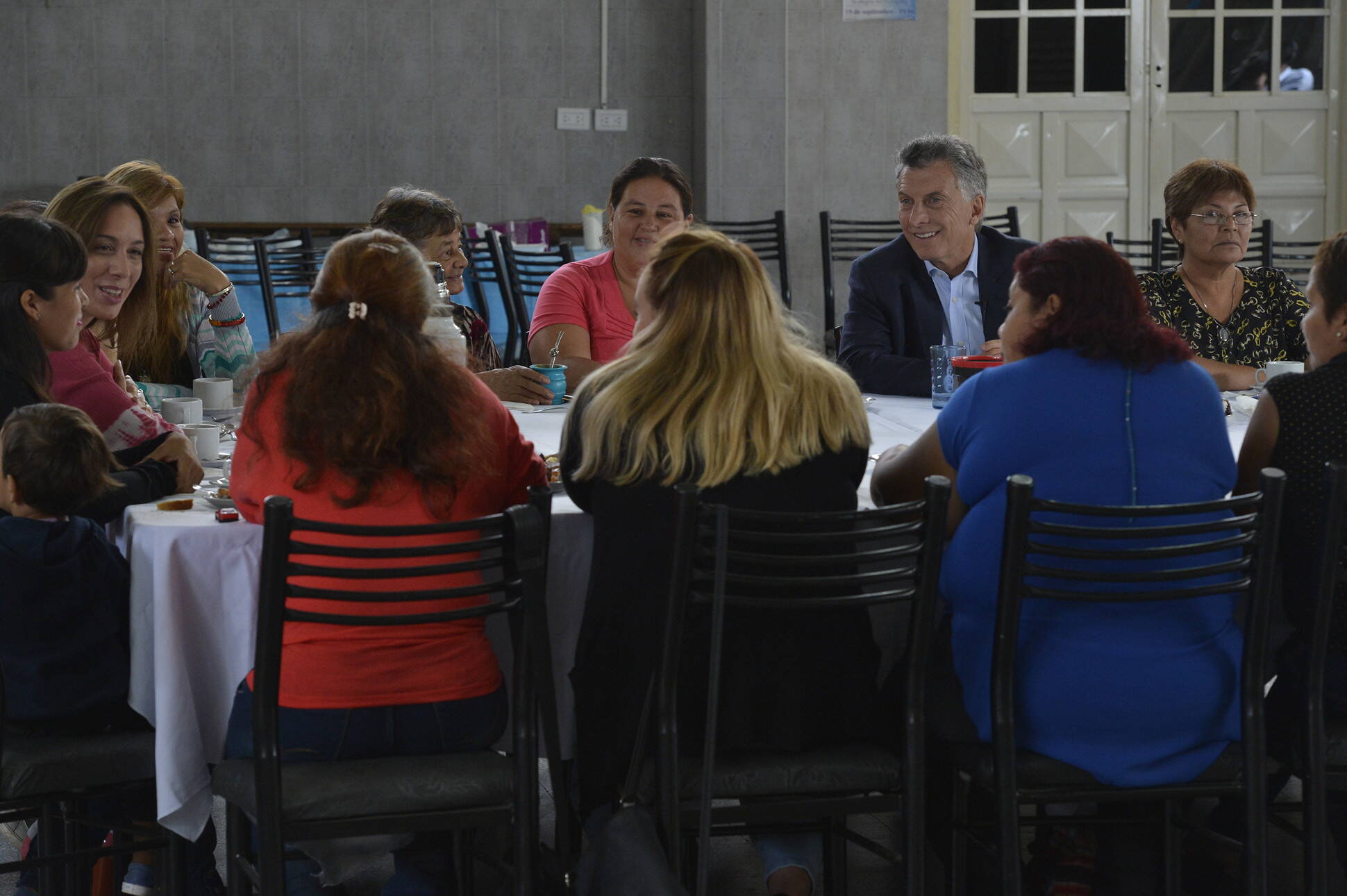 El Presidente compartió un encuentro con mujeres voluntarias 