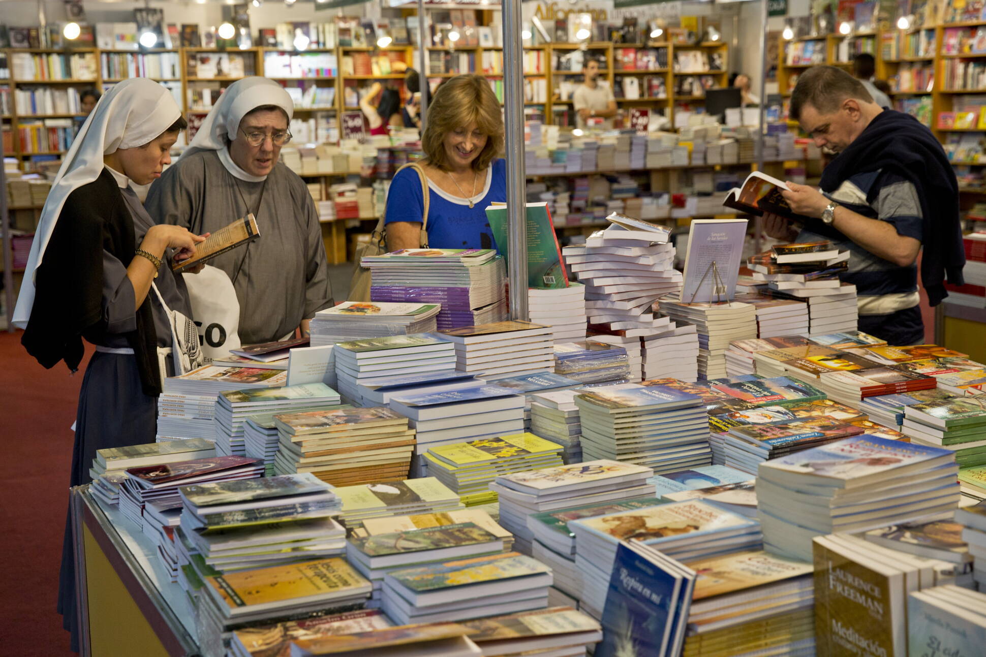 Se podrán comprar libros en tres cuotas sin interés hasta el 15 de mayo