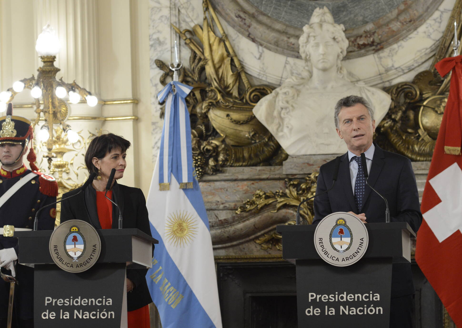 Macri: Nos alegra que la Argentina nuevamente esté desempeñando un papel en el mundo 