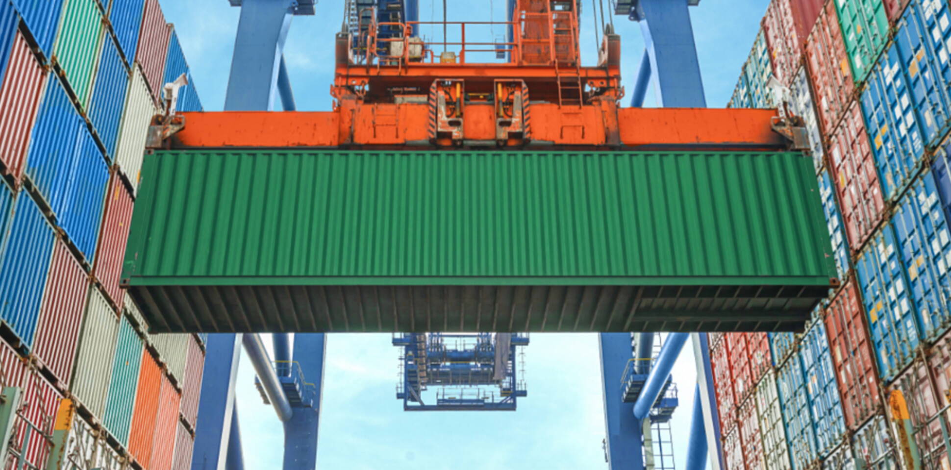 El Gobierno redujo impuestos a la industria para fomentar exportaciones