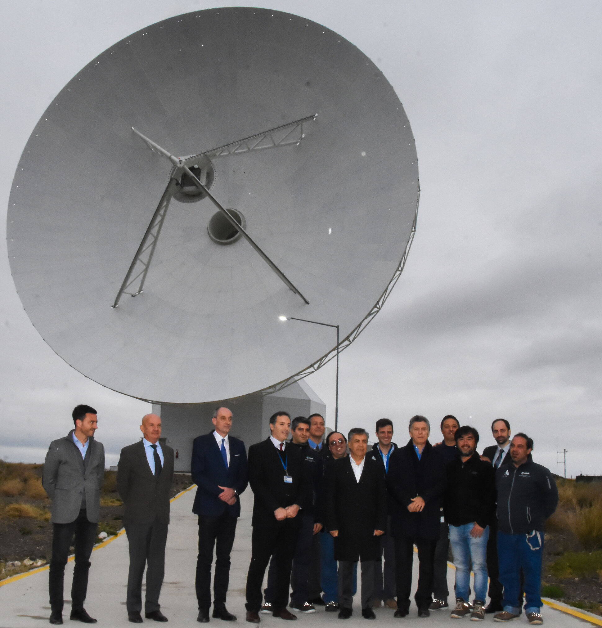 El Presidente recorrió un centro científico que la Agencia Espacial Europea tiene en Mendoza