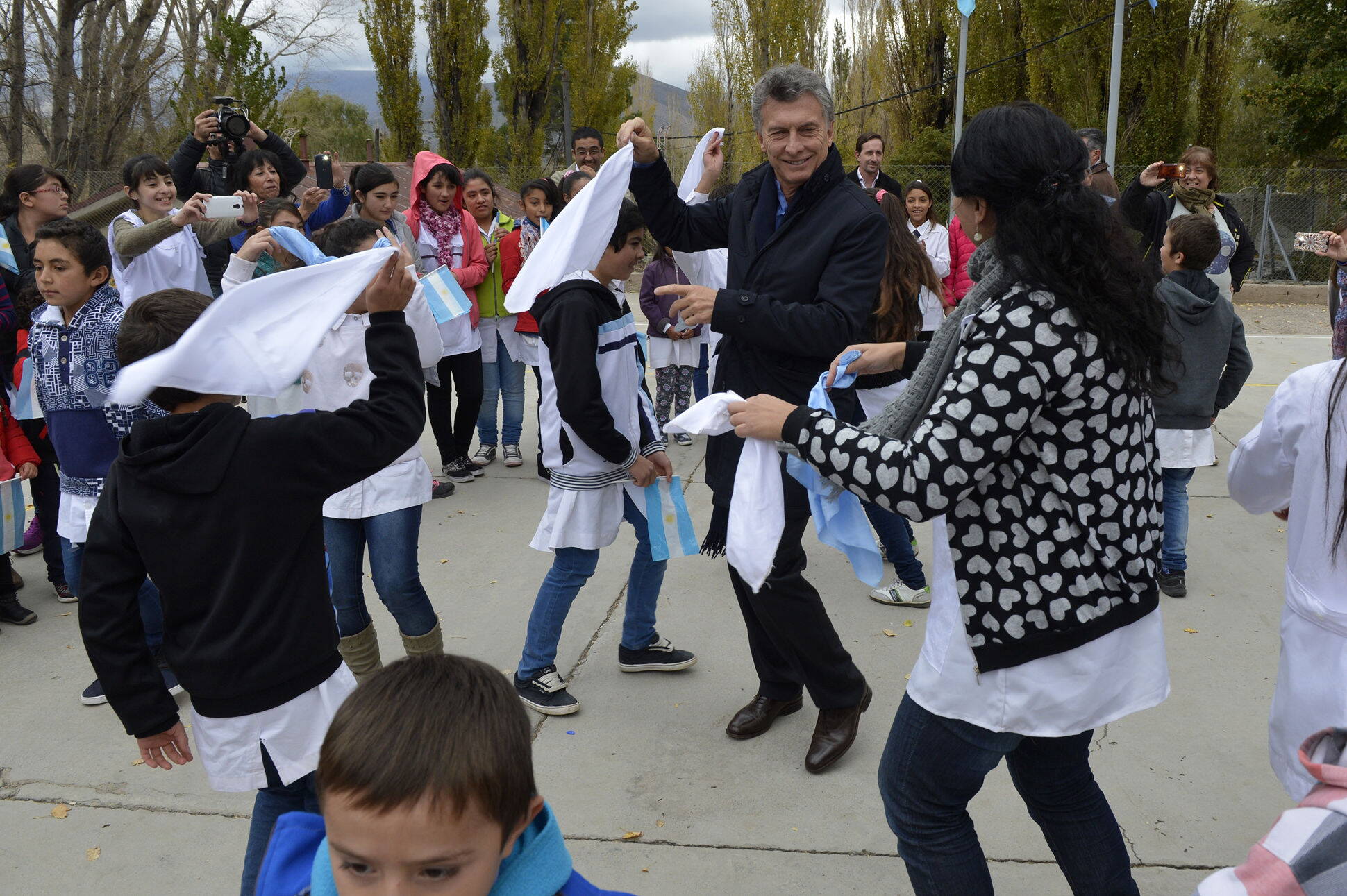 Macri visitó un pueblo que accedió por primera vez a Internet