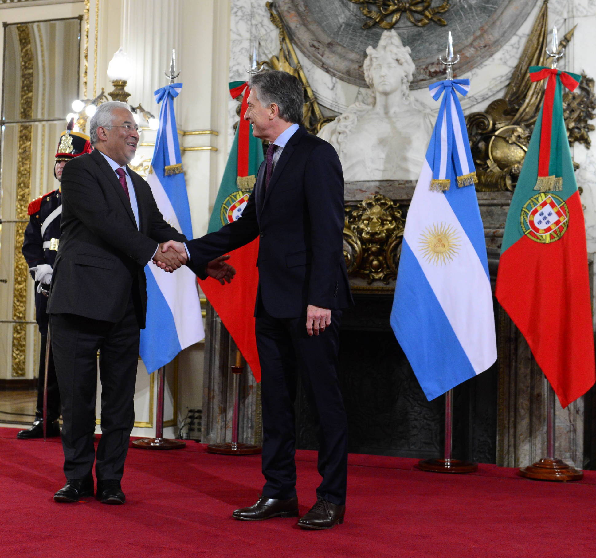 El presidente Macri recibió al primer ministro de Portugal 