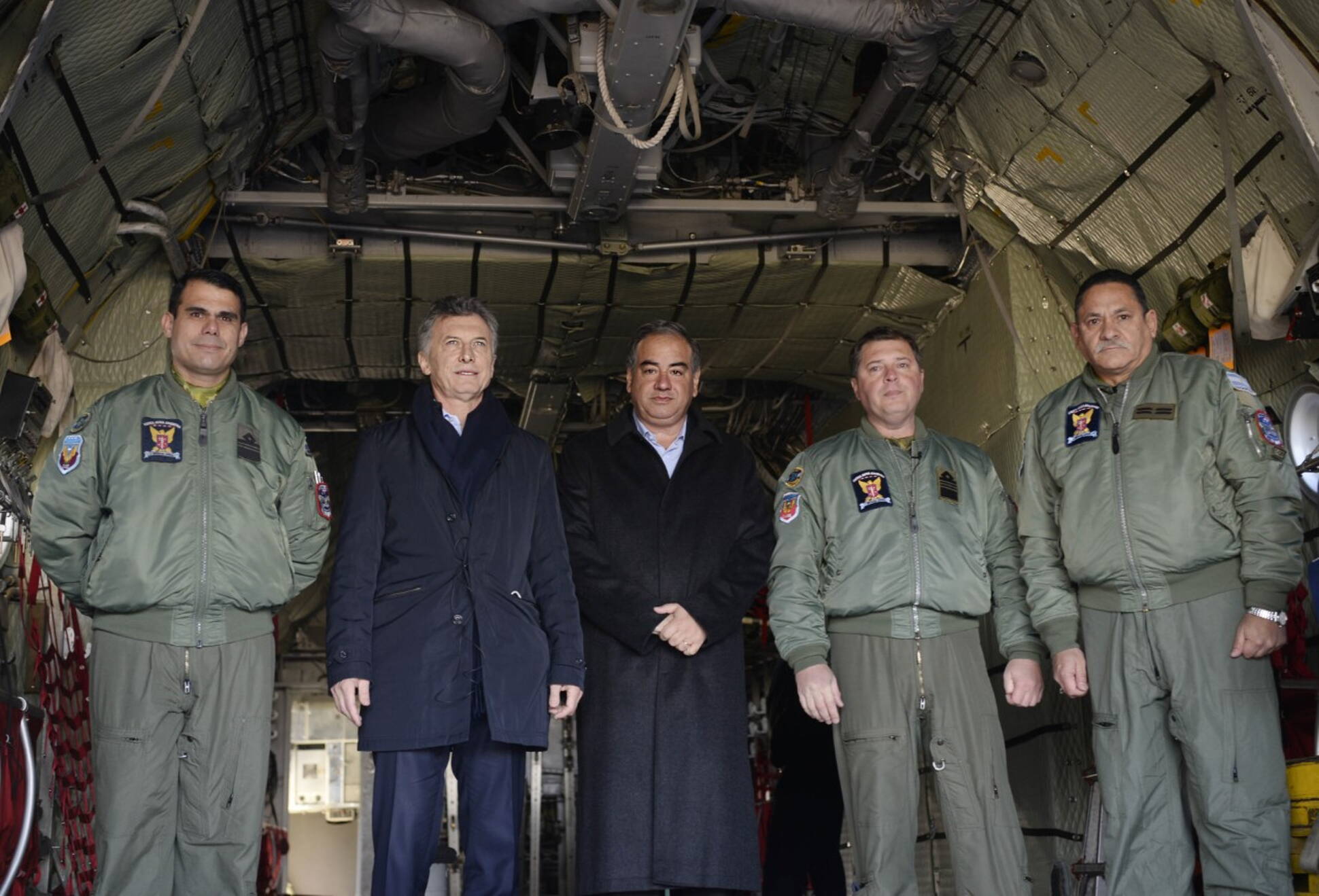 El Presidente visitó el primer avión Hércules remodelado íntegramente en el país
