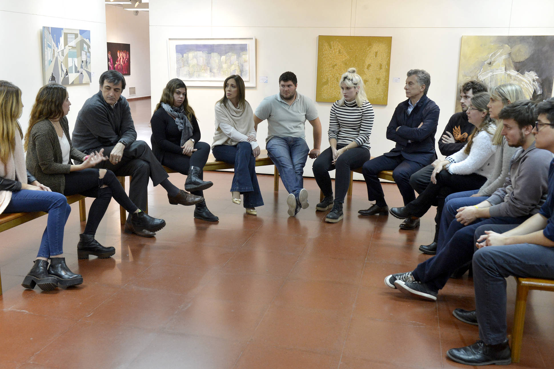 El Presidente se reunión con alumnos que utilizan el Boleto Estudiantil en provincia de Buenos Aires