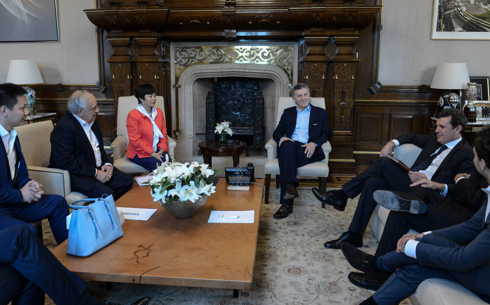 Macri recibió a la presidenta para América de la empresa automotriz BYD