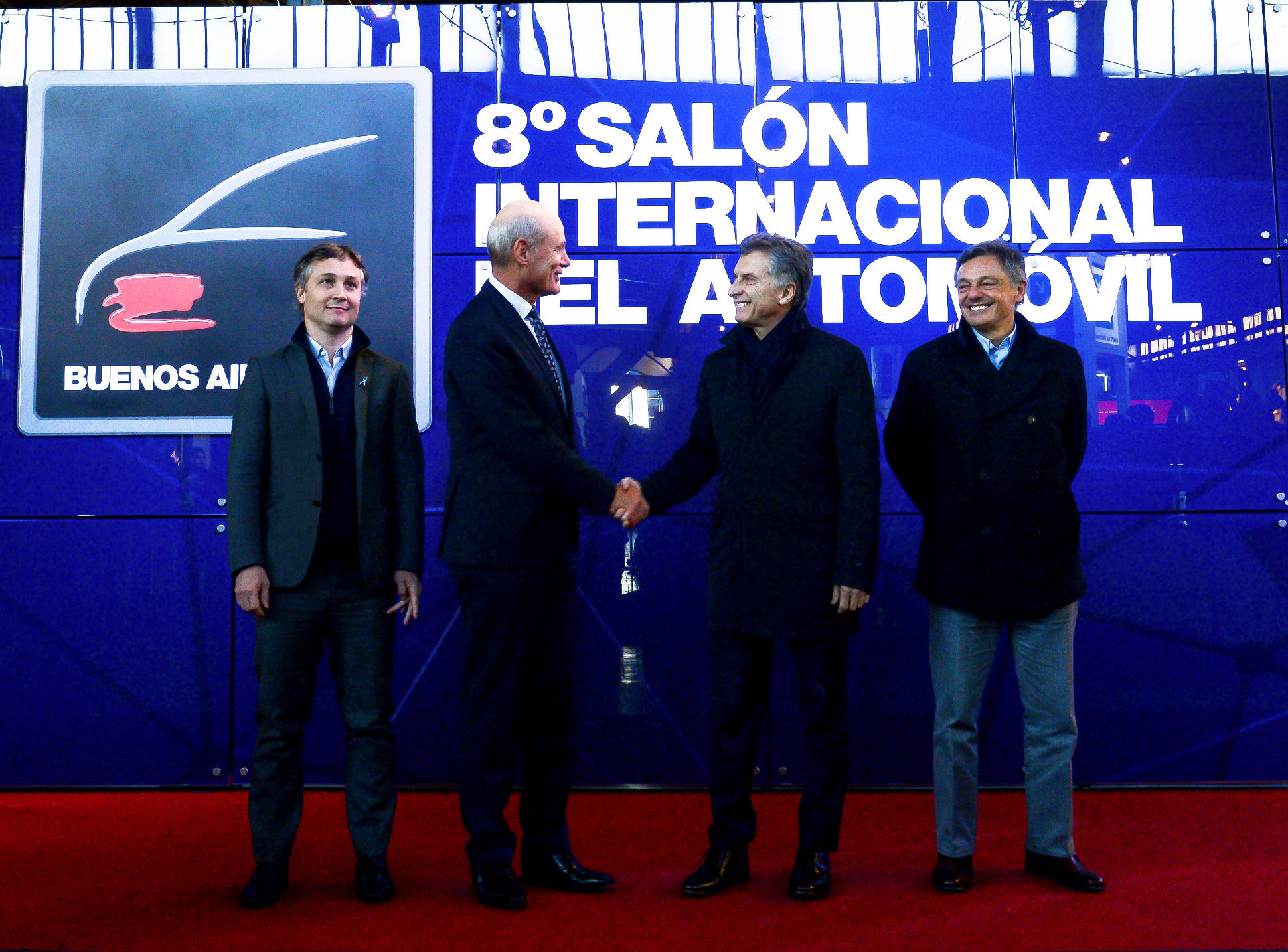 El presidente Macri visitó el Salón Internacional del Automóvil