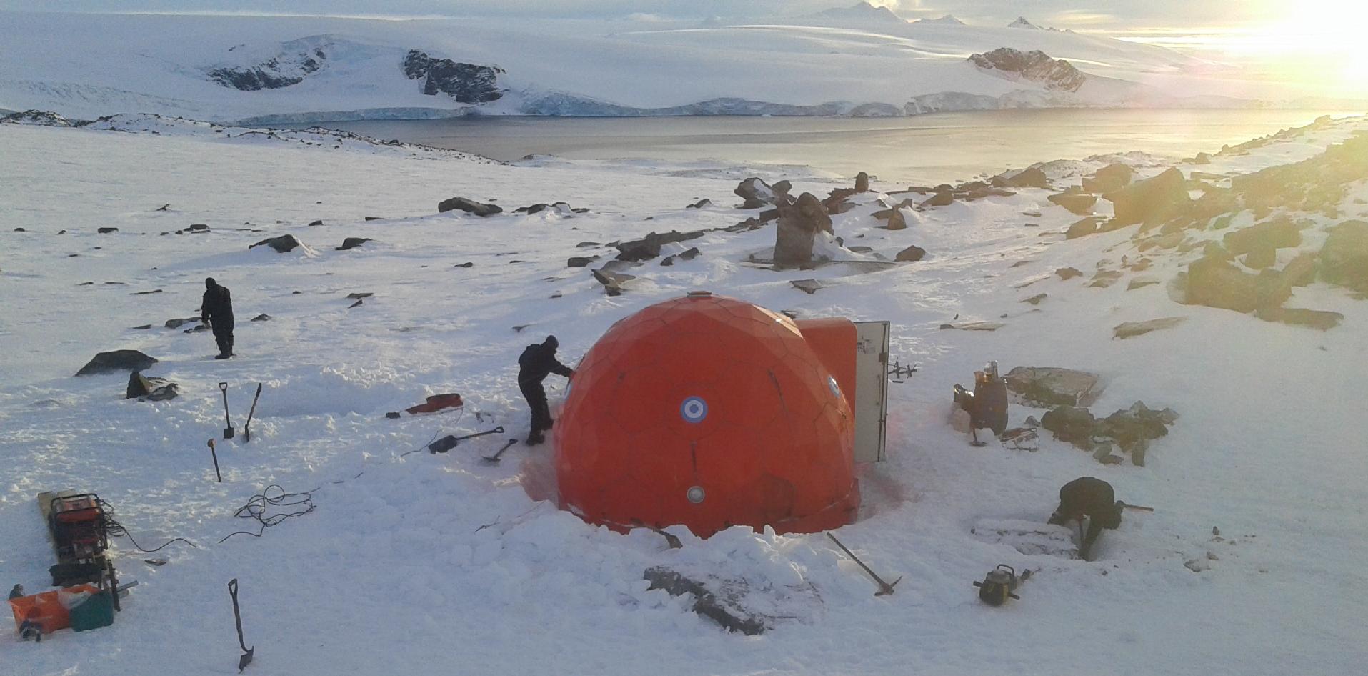 Domo argentino fue instalado en la Antártida