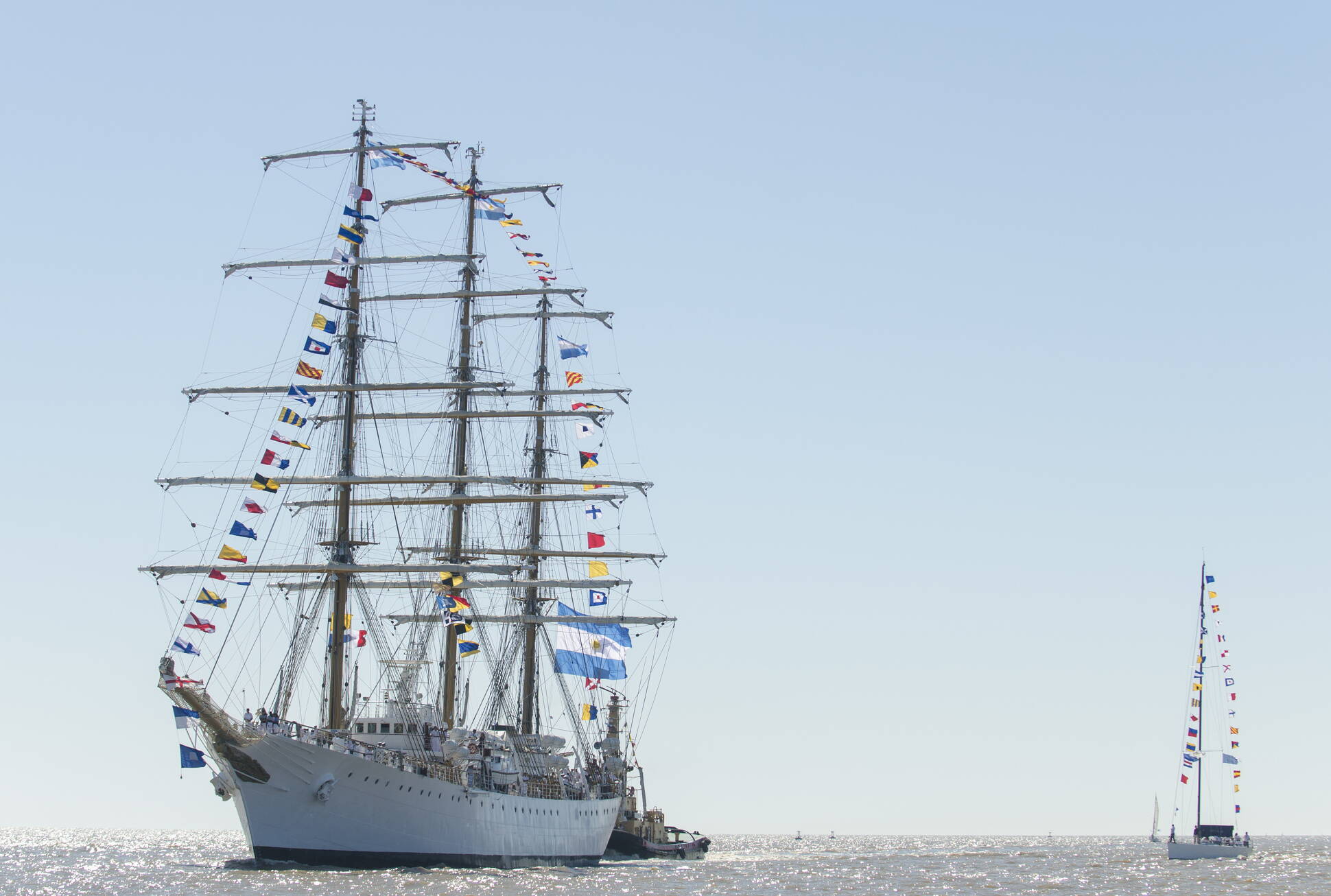 La Fragata Libertad llegó al puerto de Hamburgo