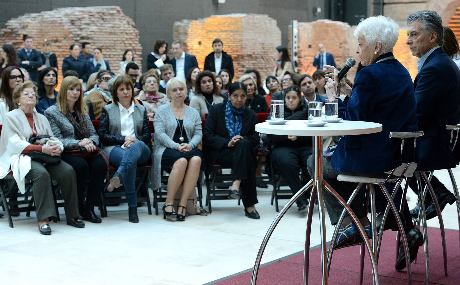 Macri: Sigamos apostando cada vez más por un rol protagónico de la mujer en la sociedad