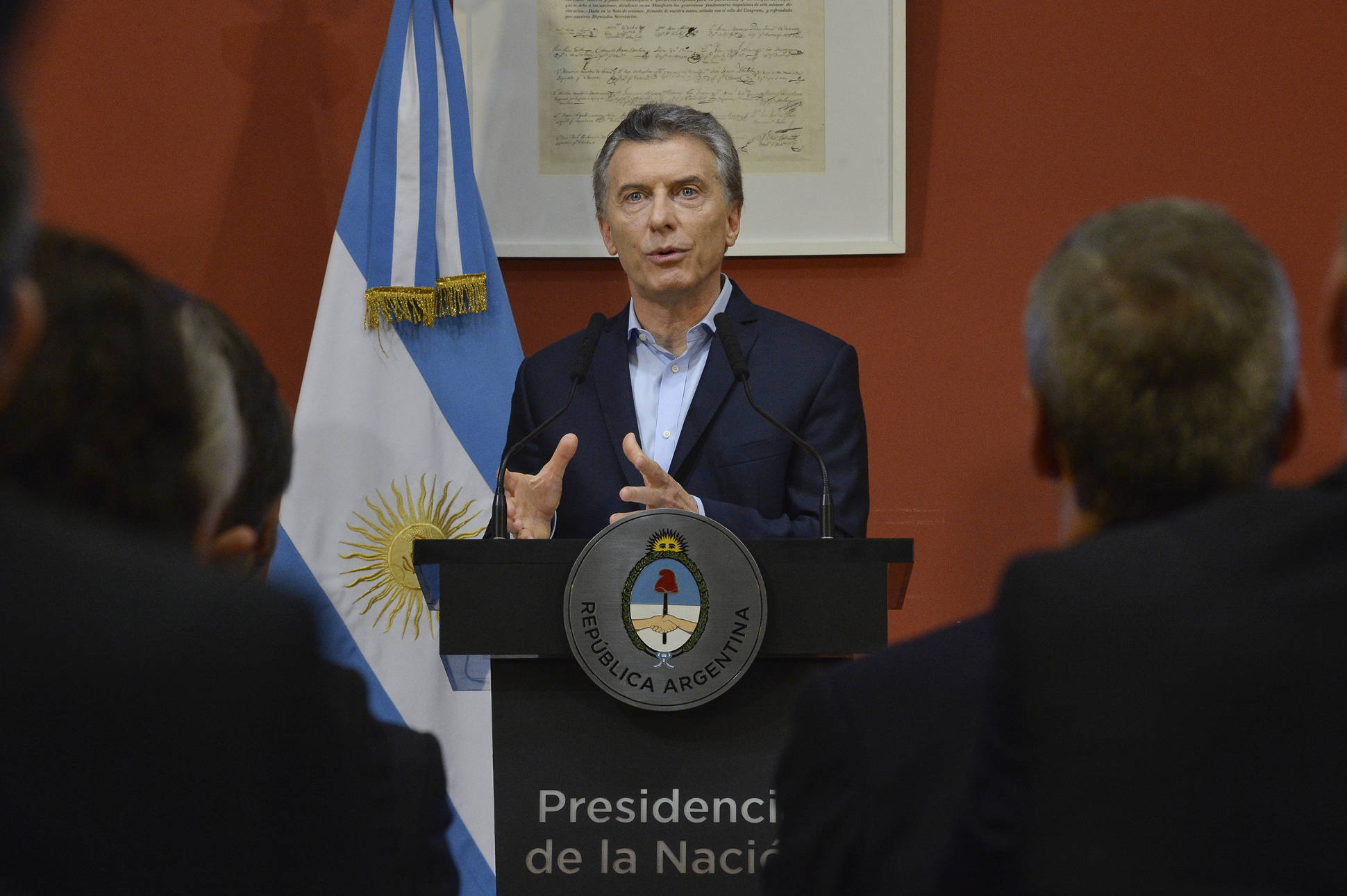 Macri firmó un acuerdo para potenciar el sector de la biotecnología
