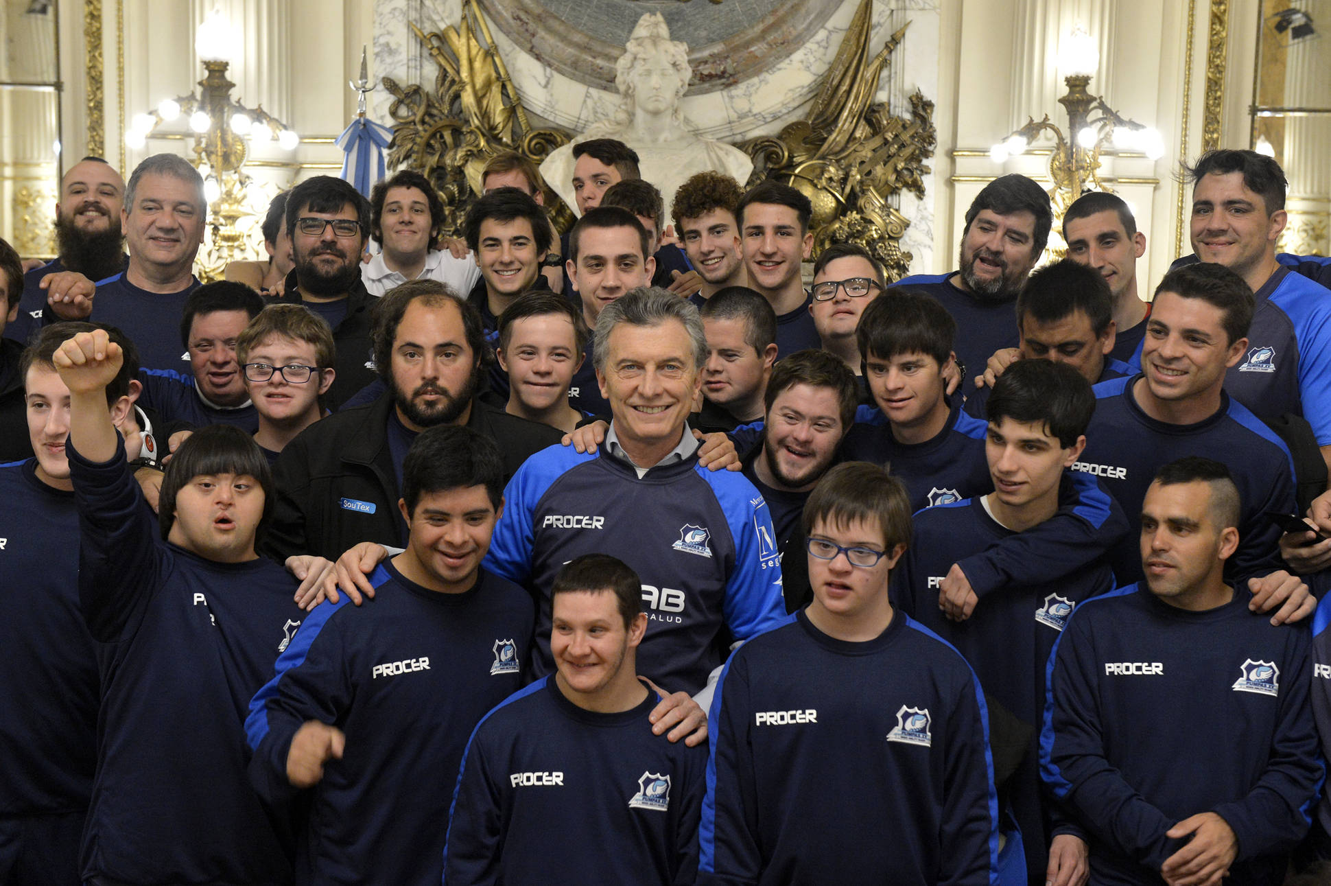 Macri recibió al seleccionado nacional de rugby inclusivo que participará del Mundial