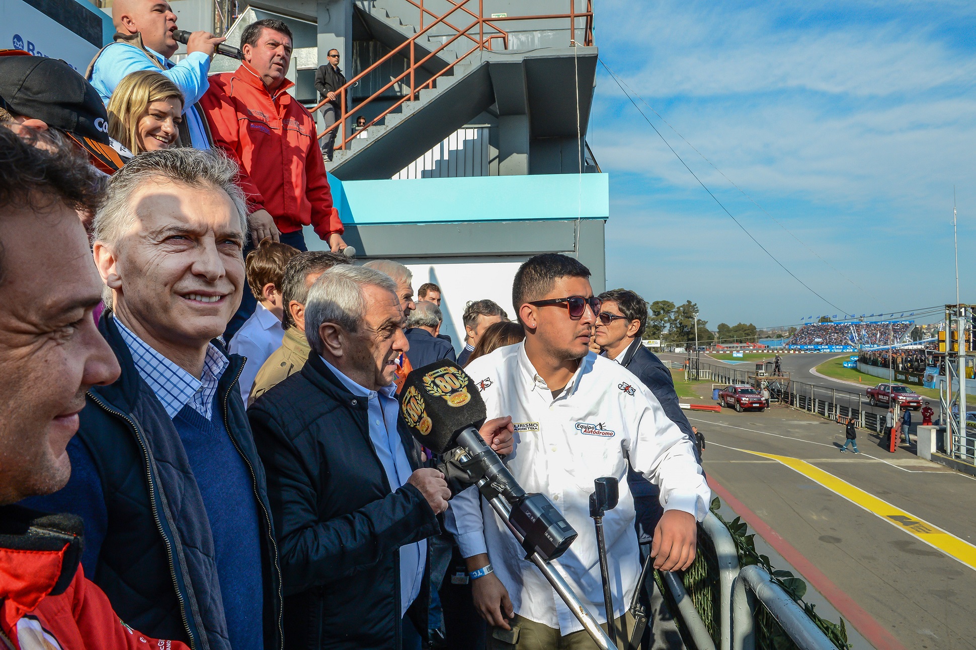 Macri: La misma pasión que hay en el TC hay que ponerla en el país