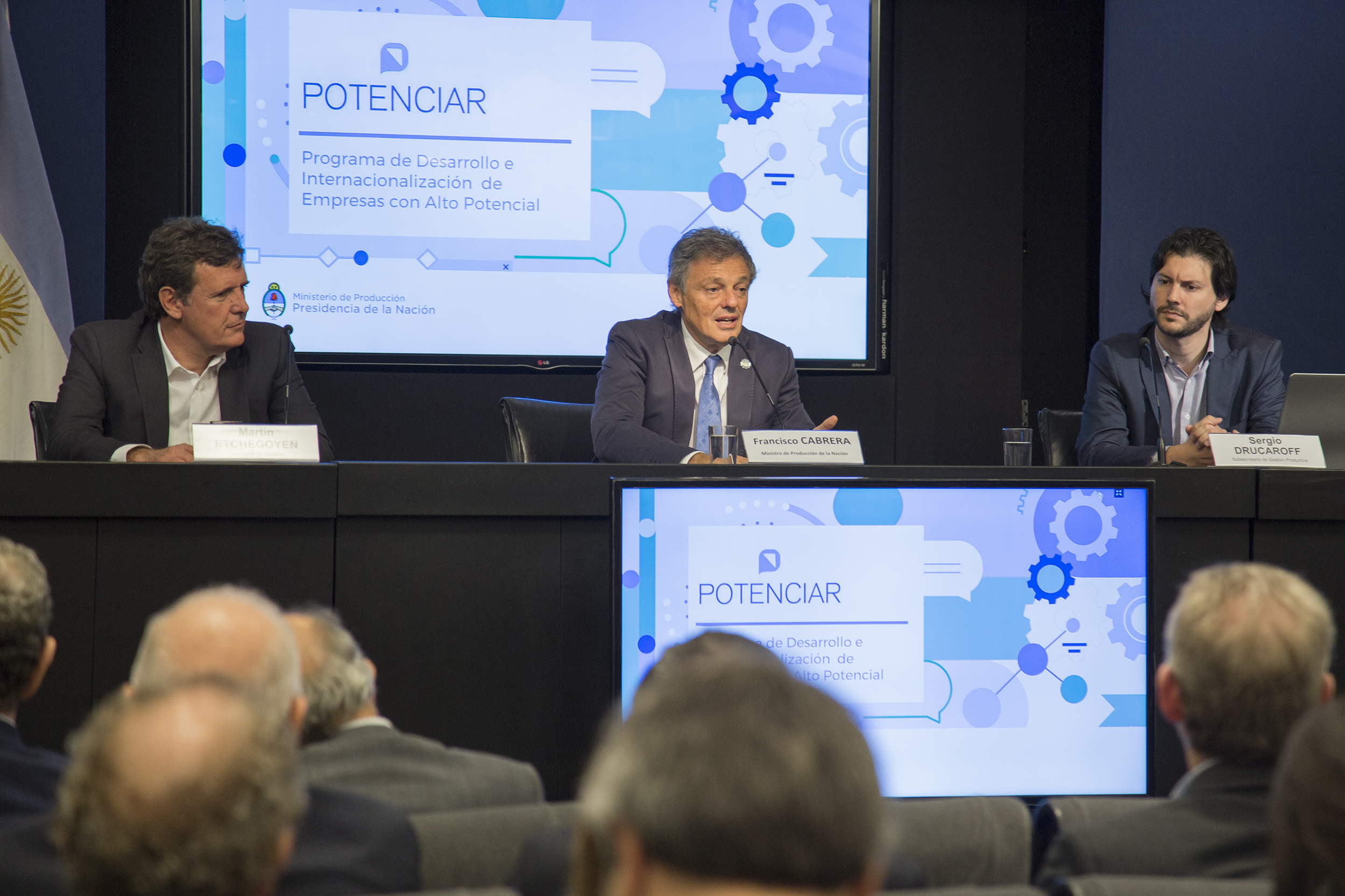 Lanzan el plan PotenciAR para reforzar el perfil exportador de la industria argentina