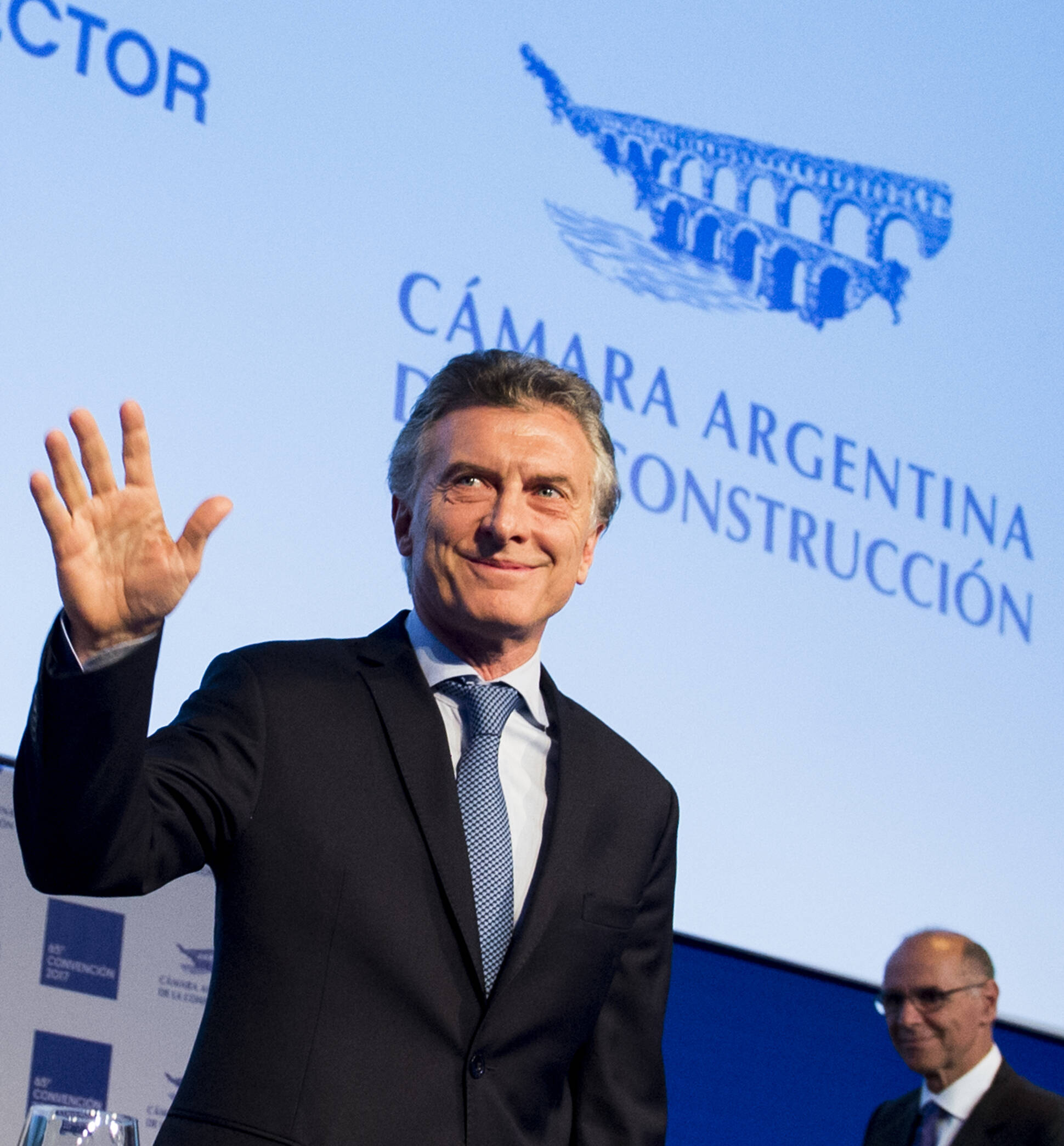 Juntos podemos ser la generación que termine con el problema de la vivienda en la Argentina”