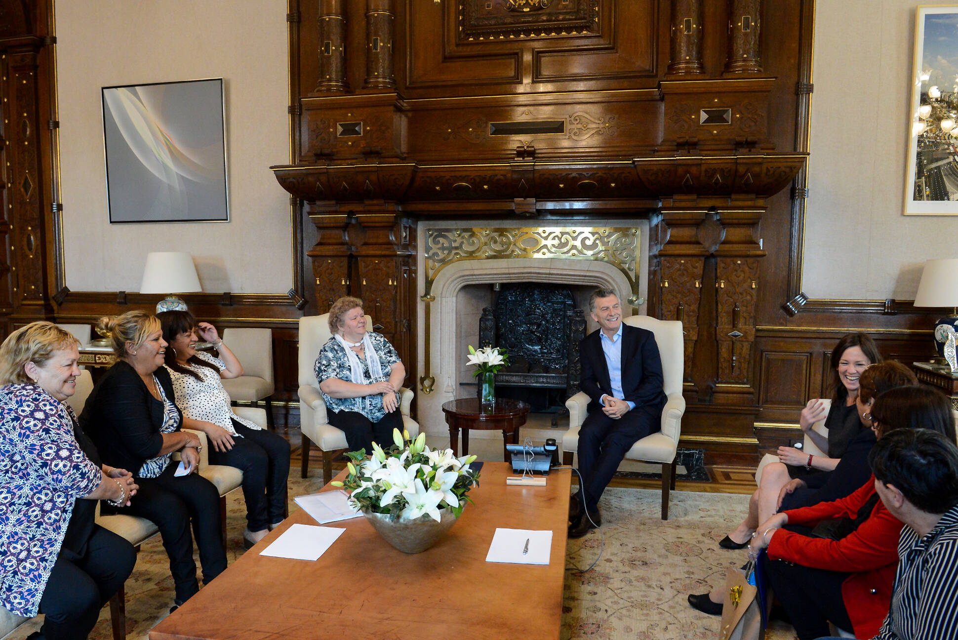 El Presidente recibió a siete mujeres que son líderes sociales