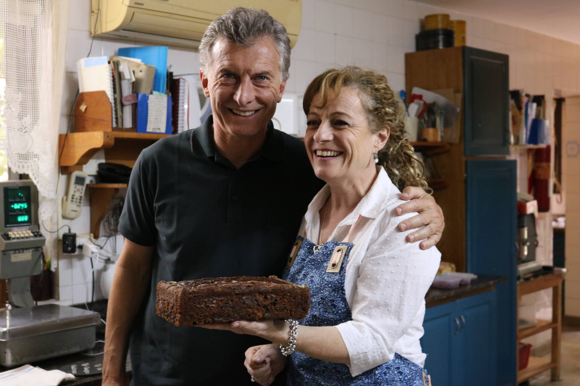 El presidente Macri visitó una casa de té en Gaiman