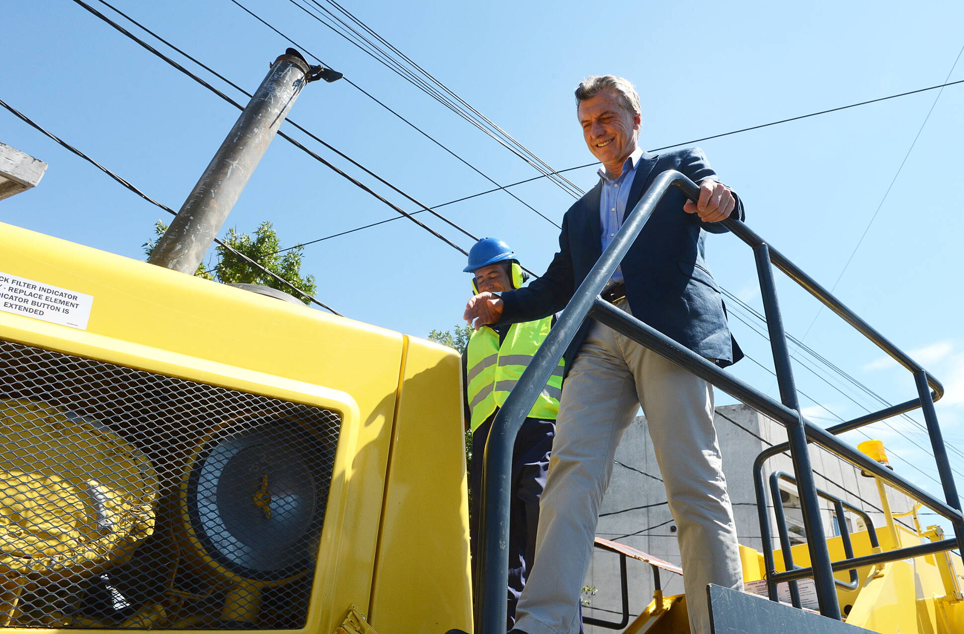 Macri: “Tenemos que estar comprometidos en reducir lo antes posible el déficit fiscal y convertirlo en superávit”