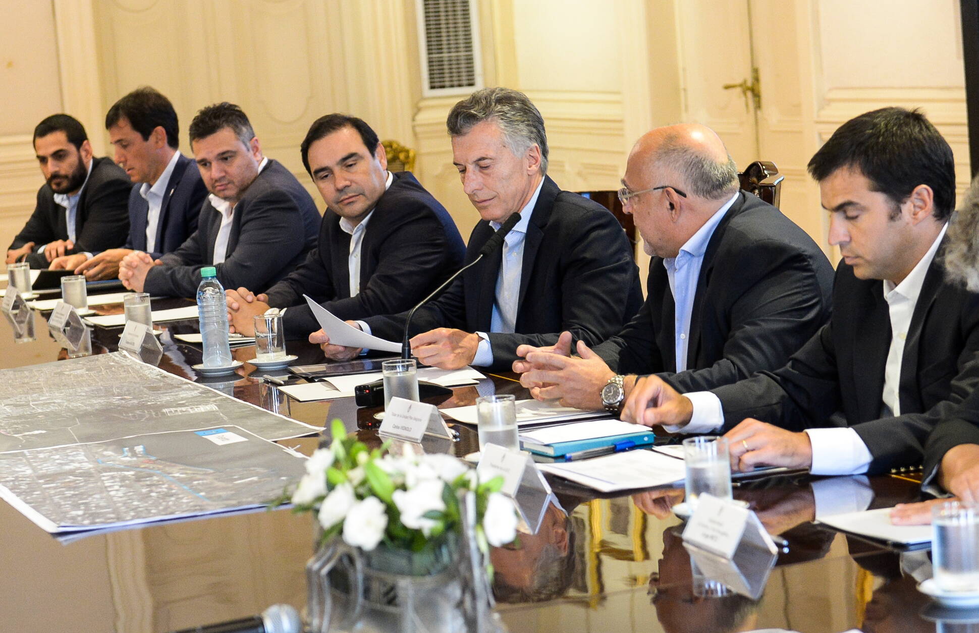 El Presidente encabezó una reunión de trabajo para analizar el proyecto de Desarrollo Costero de la Ciudad de Corrientes