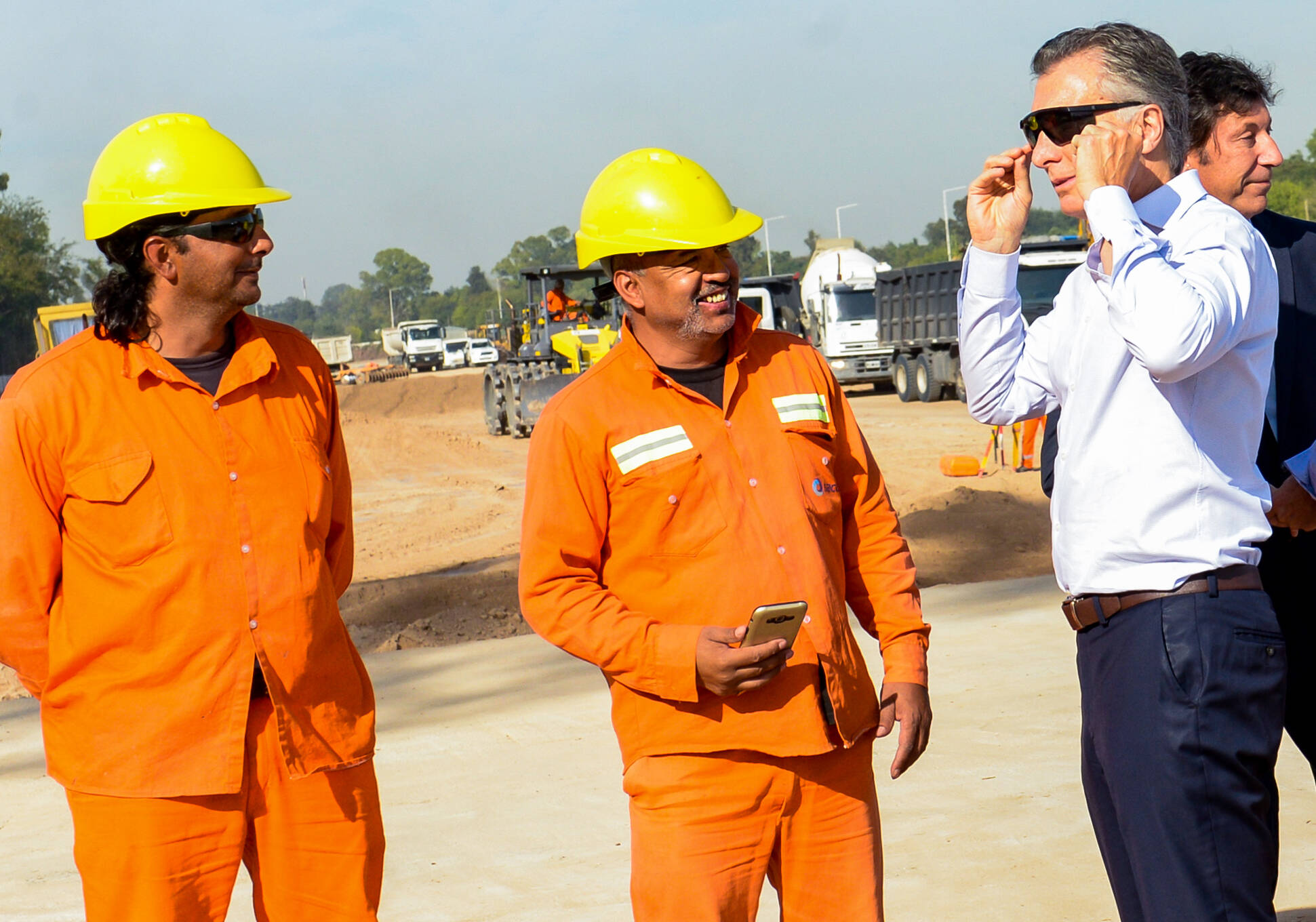 Felicito a estos 2800 trabajadores argentinos que están haciendo historia y le están cambiando la vida a 12 millones de bonaerenses