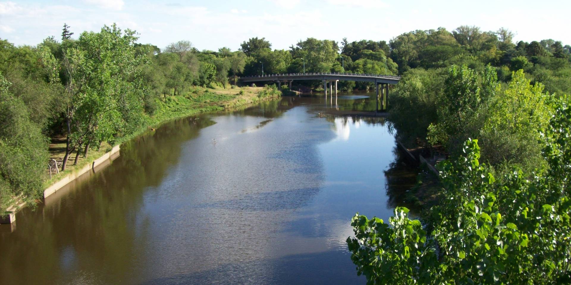 Avanza el proyecto de saneamiento integral de la cuenca del Río Luján