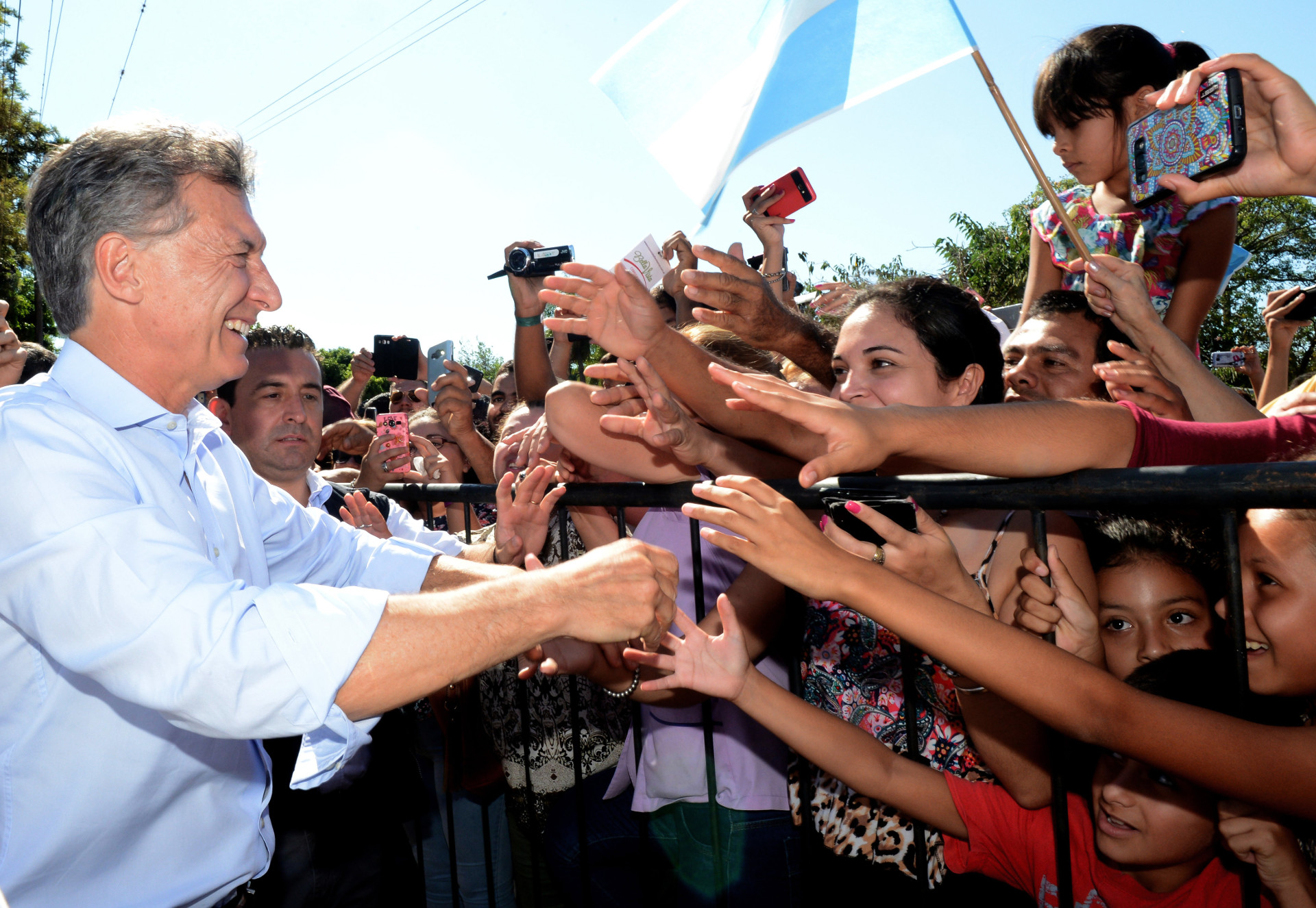 El presidente Macri recorrió obras pluviales que pondrán fin a las inundaciones en la ciudad correntina de Bella Vista