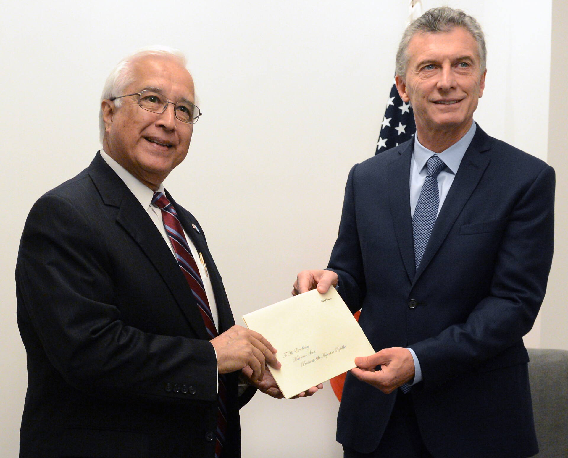 El Presidente recibió las cartas credenciales de los embajadores de EEUU, Indonesia y Panamá