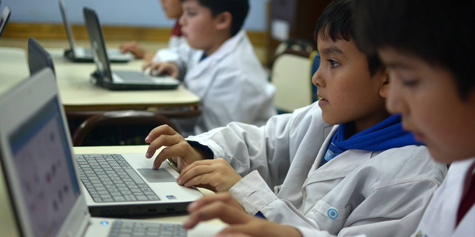 El Ministerio de Educación apunta a formar ocho millones de alumnos en programación y robótica
