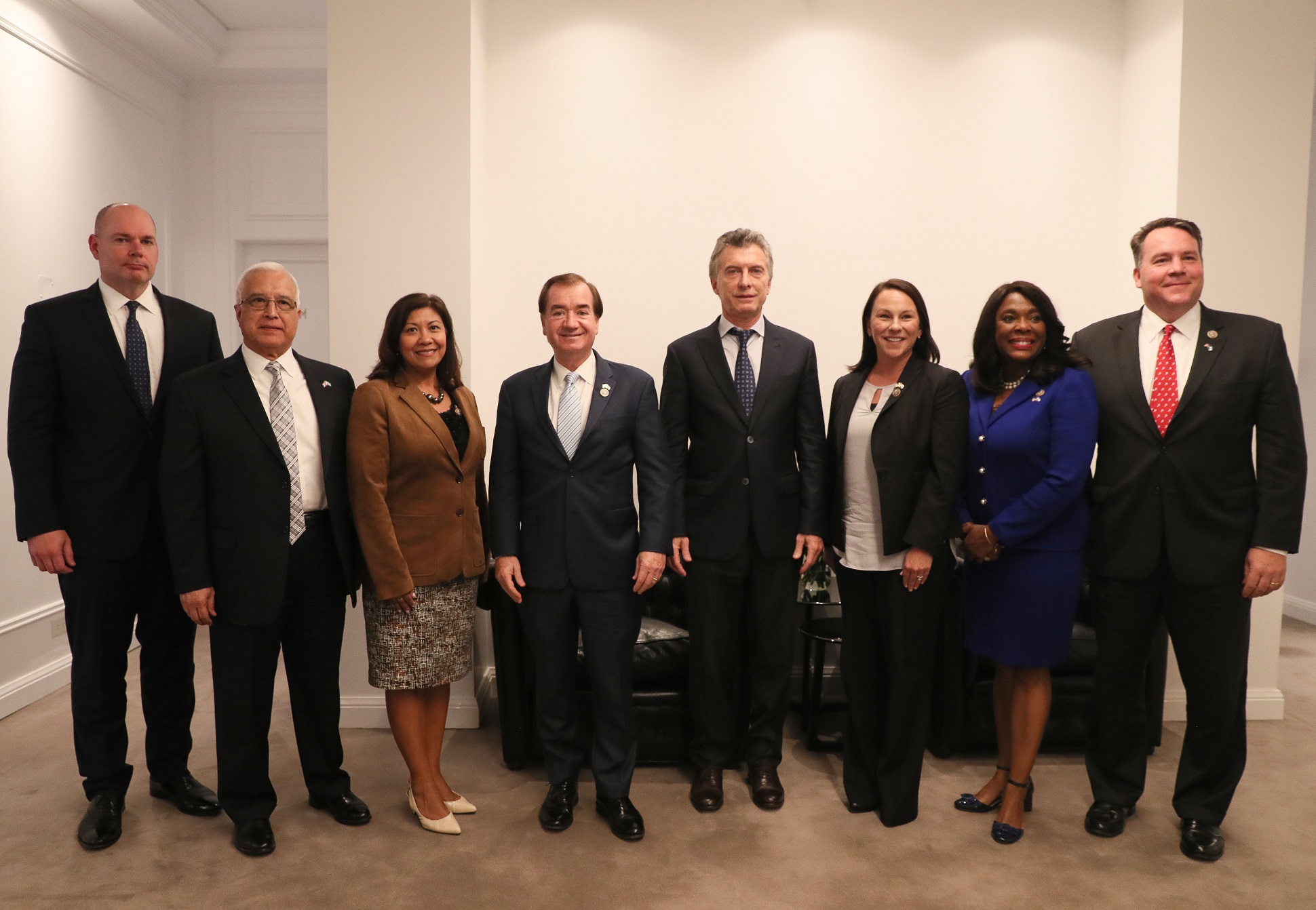 El presidente Macri recibió a una delegación  de congresistas de los Estados Unidos