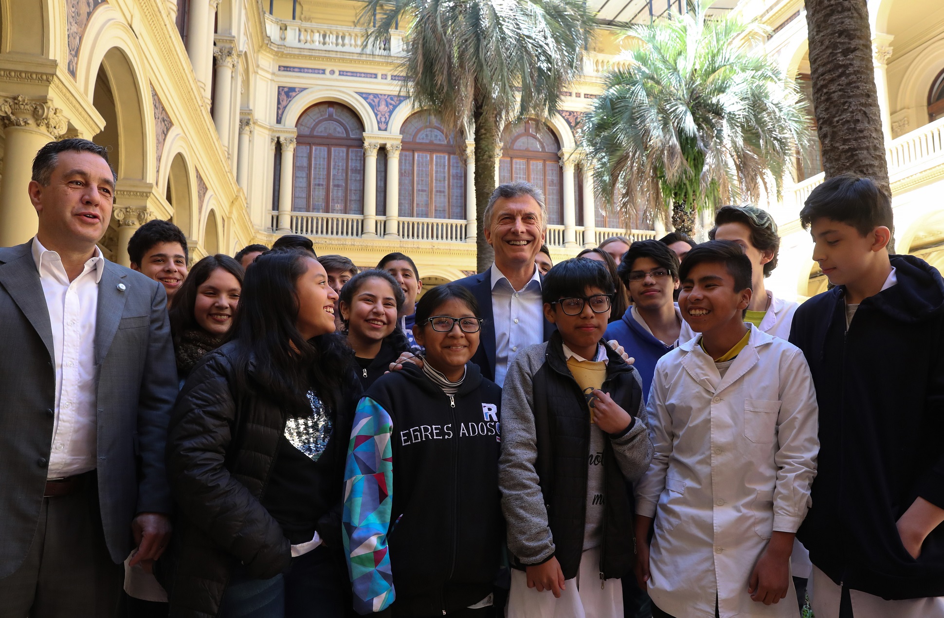 Macri dialogó con alumnos que participaron de la iniciativa “La Hora del Código”