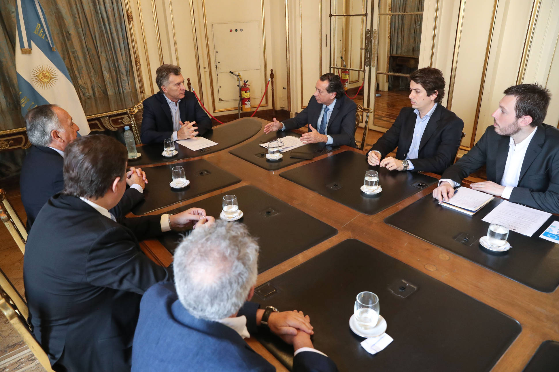 El presidente Macri anunció beneficios para los sectores textil, calzado y marroquinería