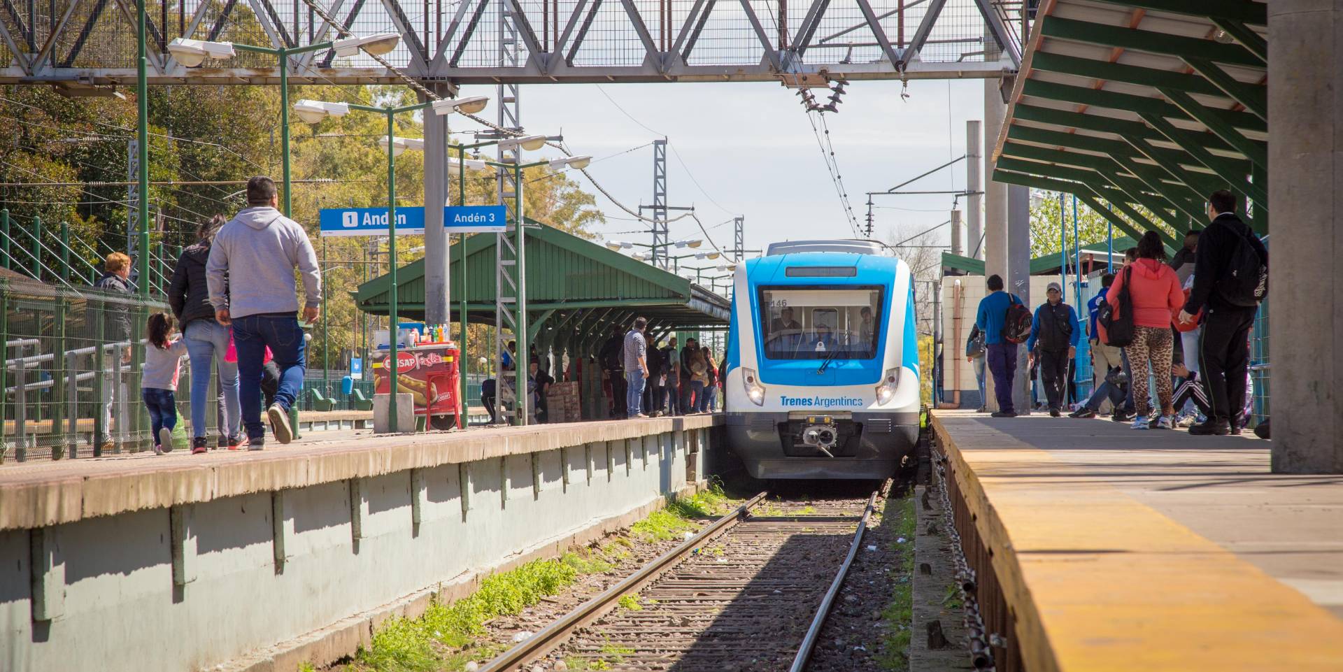 El Gobierno moderniza las señales y sumará obras para aumentar la frecuencia del tren Roca a La Plata