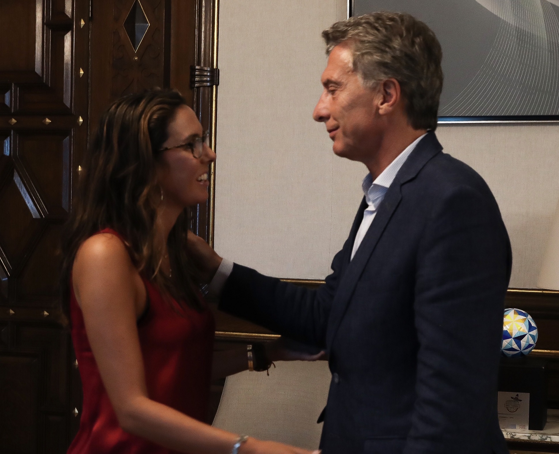 Macri recibió a la representante enviada por el presidente encargado de Venezuela