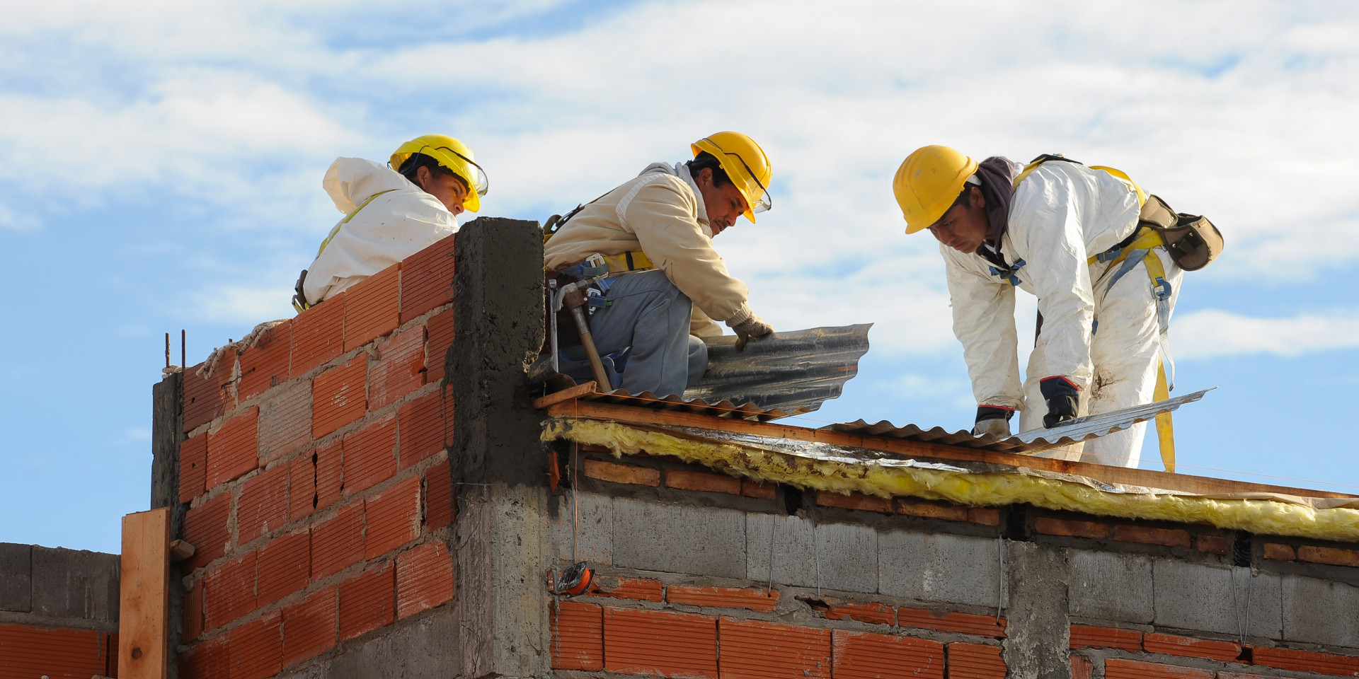 Avanzan la construcción de viviendas y obras de urbanización en Chubut