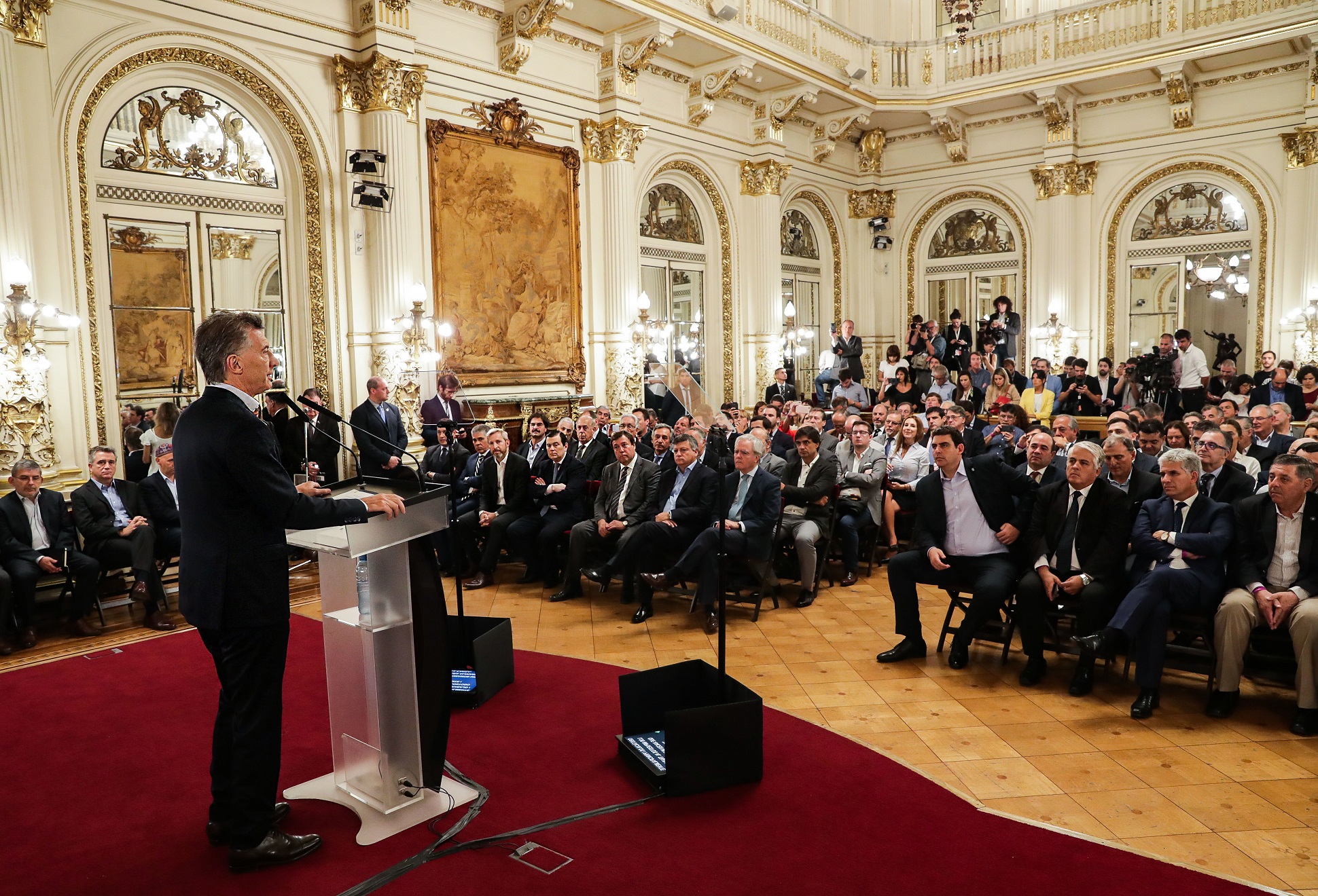 Macri: “Es el primer paso de una nueva agenda productiva”